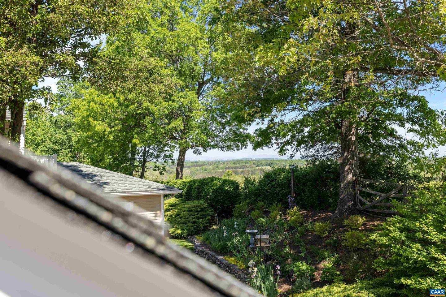 17 HICKORY NUT LN, STAUNTON, Virginia 24401, 3 Bedrooms Bedrooms, ,2 BathroomsBathrooms,Residential,For sale,17 HICKORY NUT LN,664199 MLS # 664199