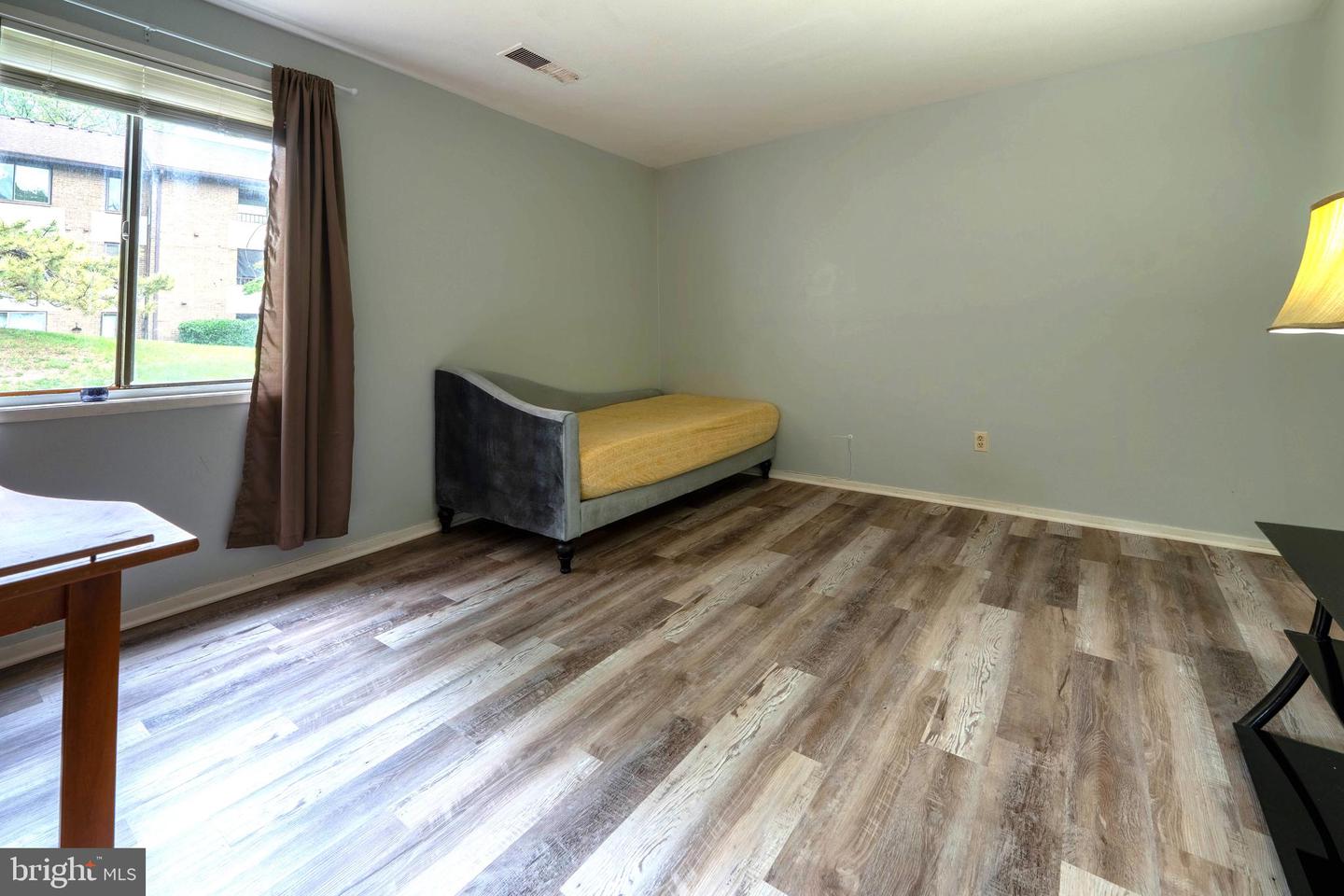 523 FLORIDA AVE #T2, HERNDON, Virginia 20170, 1 Bedroom Bedrooms, 5 Rooms Rooms,1 BathroomBathrooms,Residential,For sale,523 FLORIDA AVE #T2,VAFX2239264 MLS # VAFX2239264