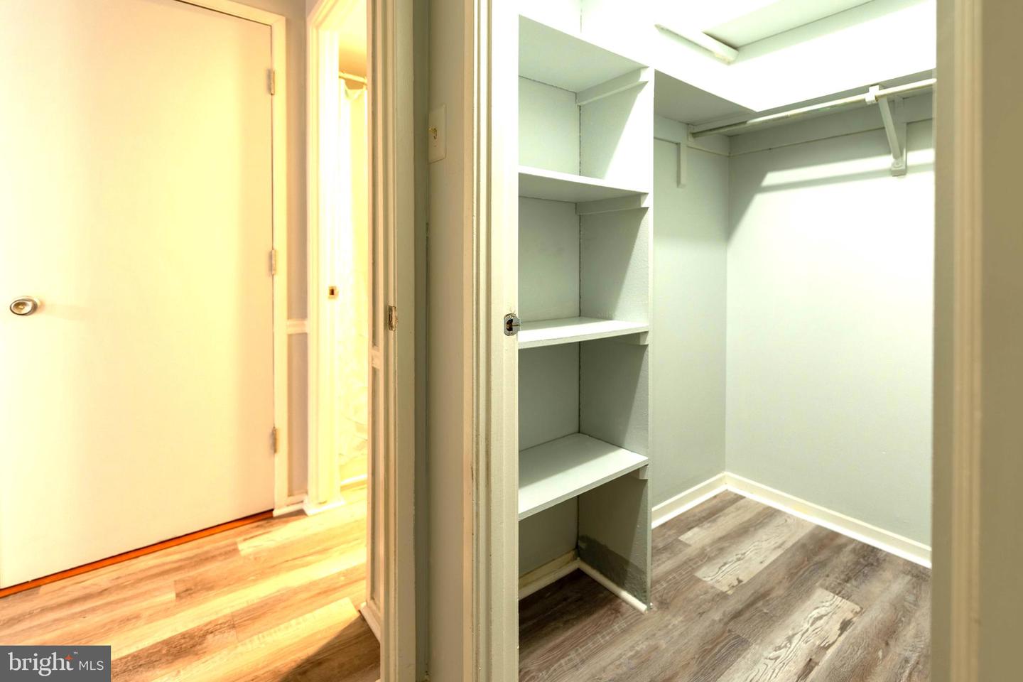 523 FLORIDA AVE #T2, HERNDON, Virginia 20170, 1 Bedroom Bedrooms, 5 Rooms Rooms,1 BathroomBathrooms,Residential,For sale,523 FLORIDA AVE #T2,VAFX2239264 MLS # VAFX2239264