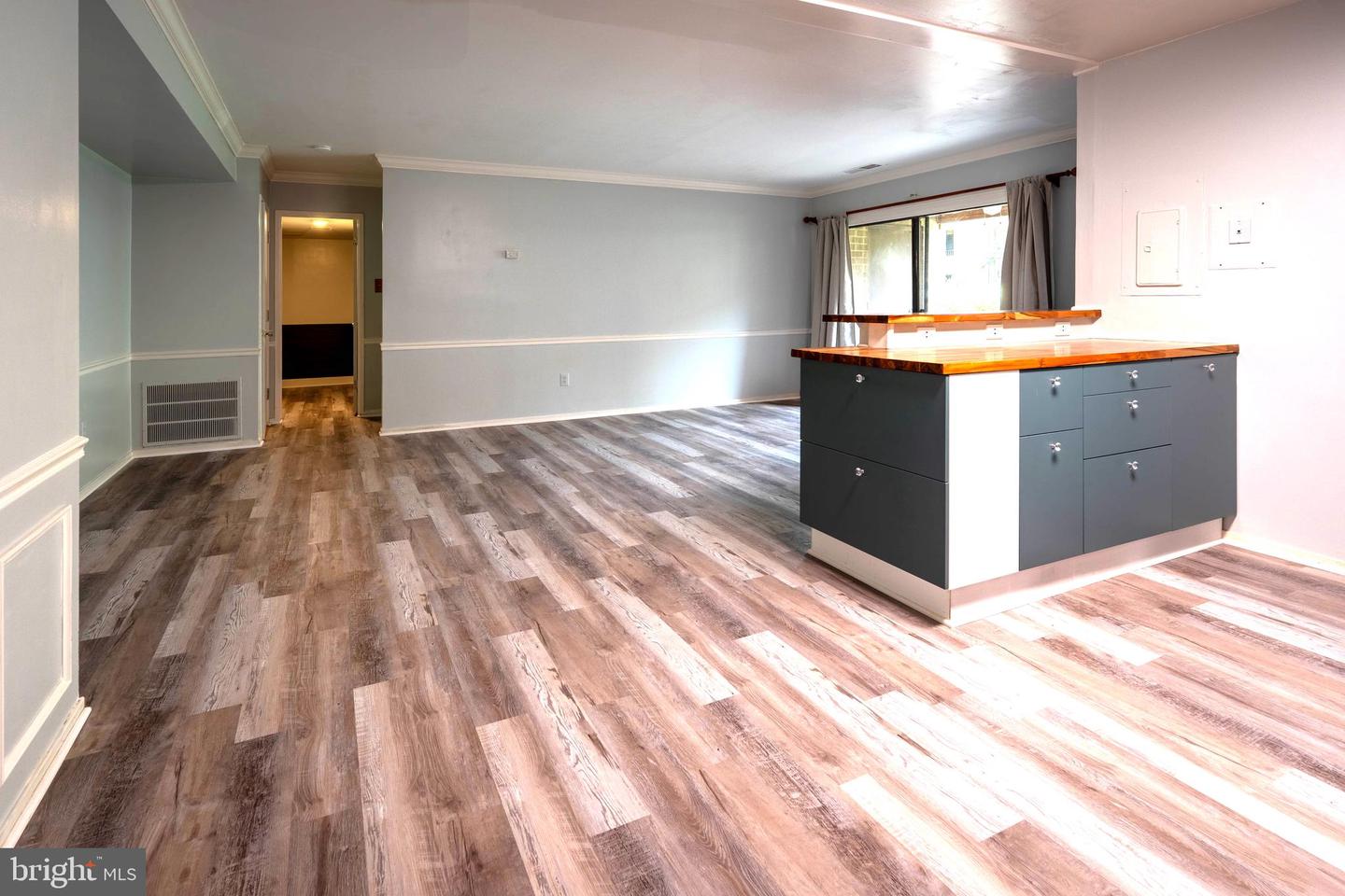523 FLORIDA AVE #T2, HERNDON, Virginia 20170, 1 Bedroom Bedrooms, 5 Rooms Rooms,1 BathroomBathrooms,Residential,For sale,523 FLORIDA AVE #T2,VAFX2239264 MLS # VAFX2239264