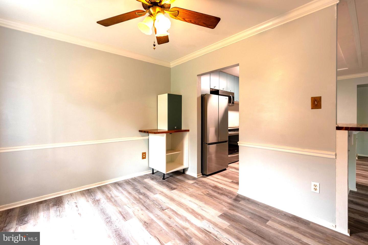 523 FLORIDA AVE #T2, HERNDON, Virginia 20170, 1 Bedroom Bedrooms, 5 Rooms Rooms,1 BathroomBathrooms,Residential,For sale,523 FLORIDA AVE #T2,VAFX2239264 MLS # VAFX2239264