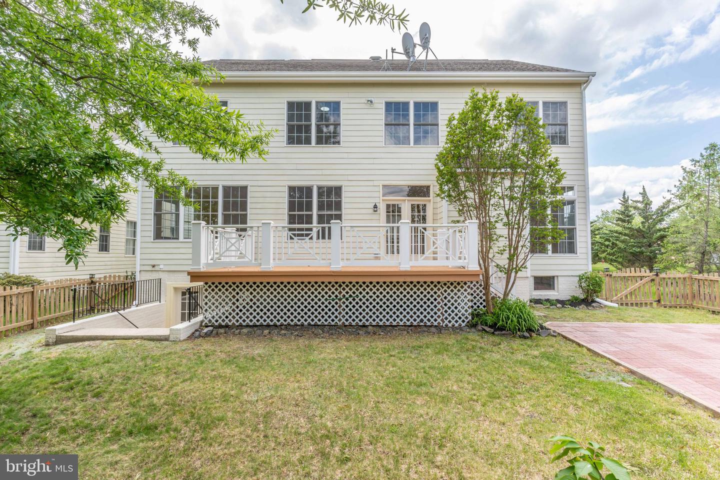 19182 CHARTIER DR, LEESBURG, Virginia 20176, 4 Bedrooms Bedrooms, ,3 BathroomsBathrooms,Residential,For sale,19182 CHARTIER DR,VALO2095800 MLS # VALO2095800