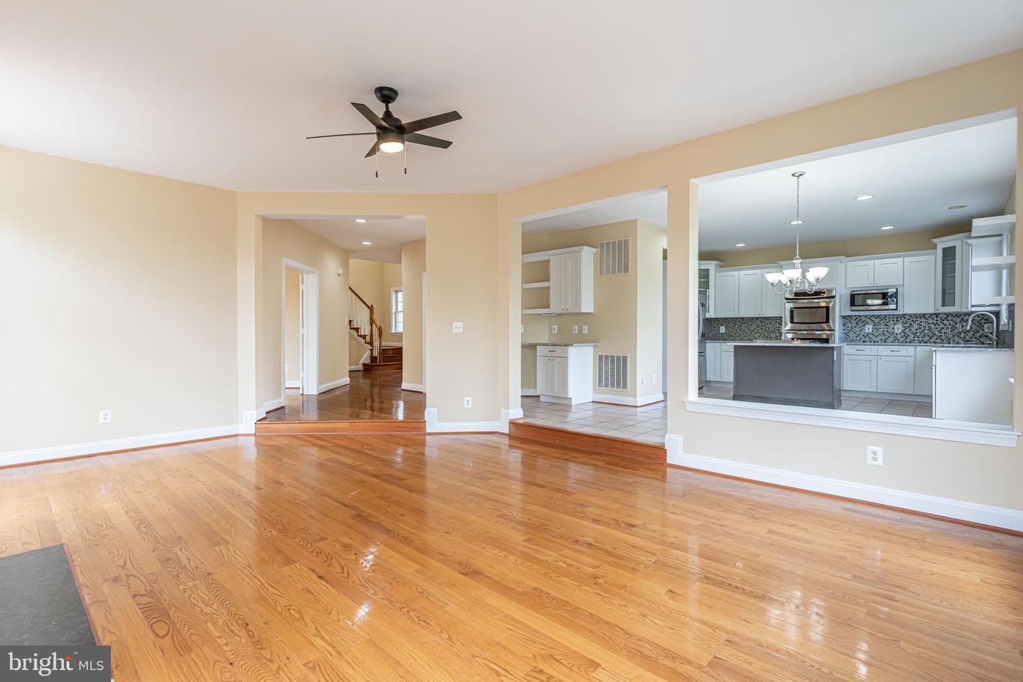 19182 CHARTIER DR, LEESBURG, Virginia 20176, 4 Bedrooms Bedrooms, ,3 BathroomsBathrooms,Residential,For sale,19182 CHARTIER DR,VALO2095800 MLS # VALO2095800