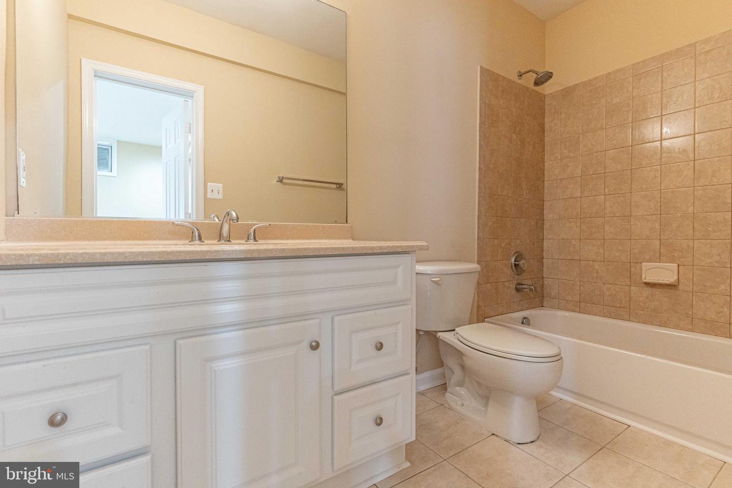 19182 CHARTIER DR, LEESBURG, Virginia 20176, 4 Bedrooms Bedrooms, ,3 BathroomsBathrooms,Residential,For sale,19182 CHARTIER DR,VALO2095800 MLS # VALO2095800