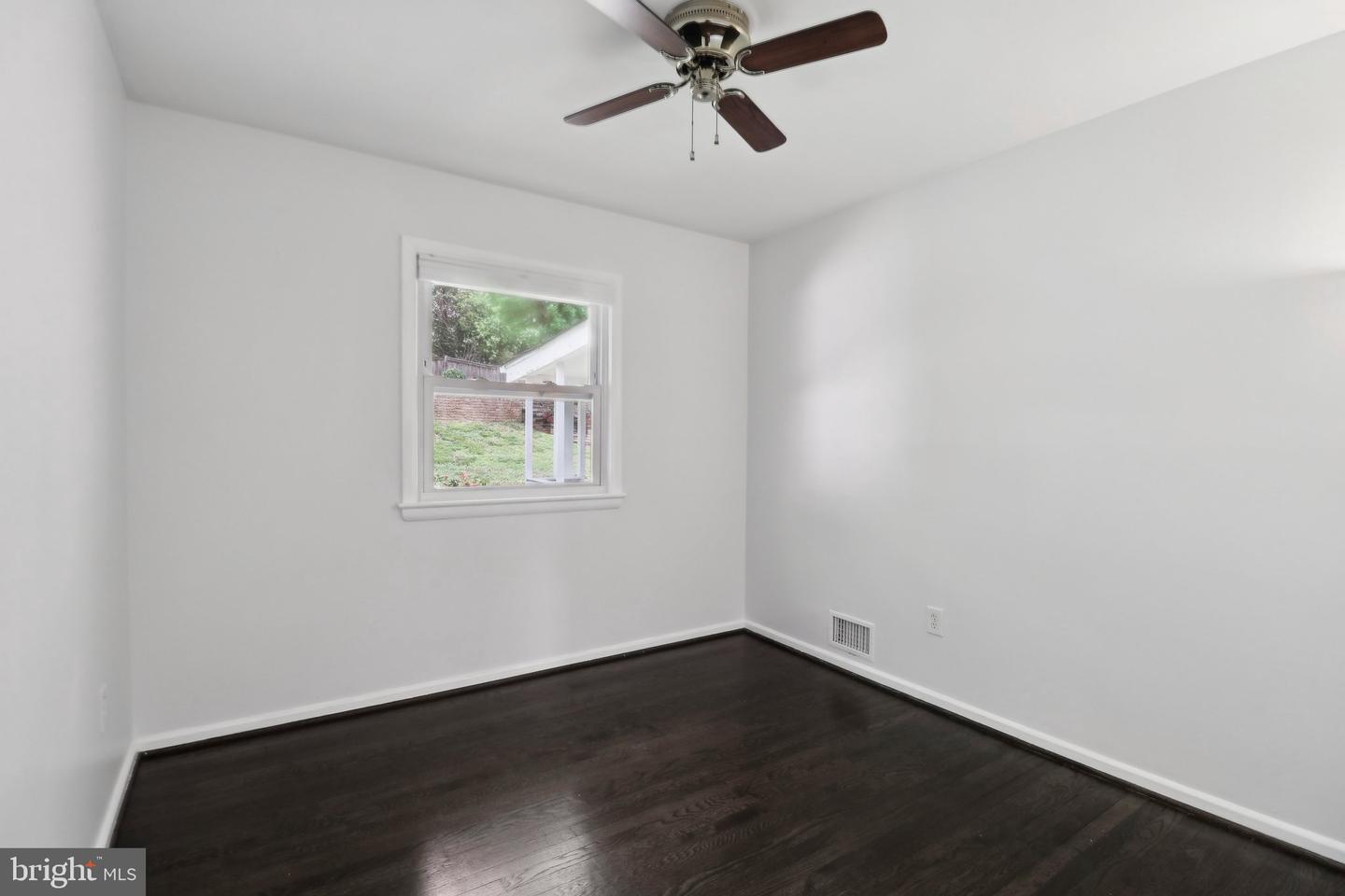 1212 WARE ST SW, VIENNA, Virginia 22180, 4 Bedrooms Bedrooms, ,2 BathroomsBathrooms,Residential,For sale,1212 WARE ST SW,VAFX2239354 MLS # VAFX2239354