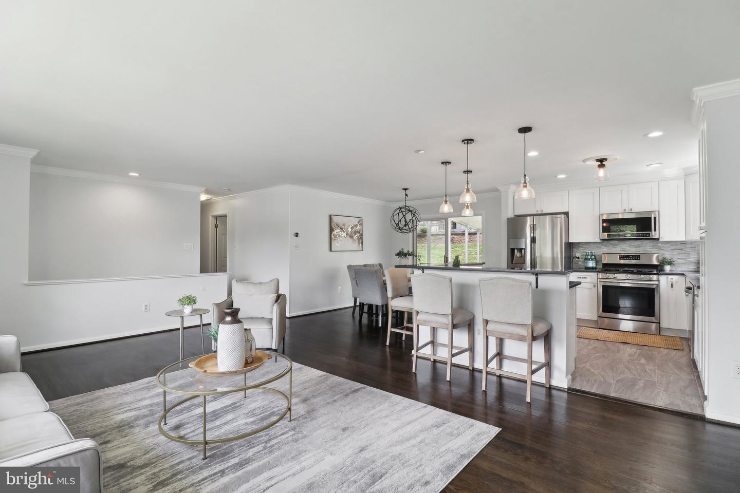 1212 WARE ST SW, VIENNA, Virginia 22180, 4 Bedrooms Bedrooms, ,2 BathroomsBathrooms,Residential,For sale,1212 WARE ST SW,VAFX2239354 MLS # VAFX2239354