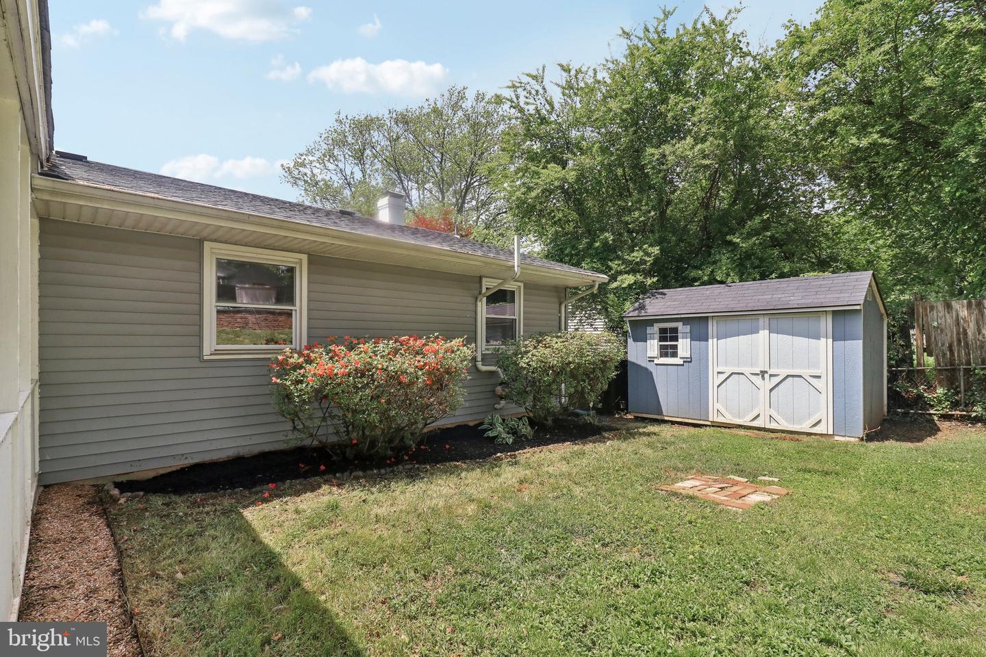 1212 WARE ST SW, VIENNA, Virginia 22180, 4 Bedrooms Bedrooms, ,2 BathroomsBathrooms,Residential,For sale,1212 WARE ST SW,VAFX2239354 MLS # VAFX2239354