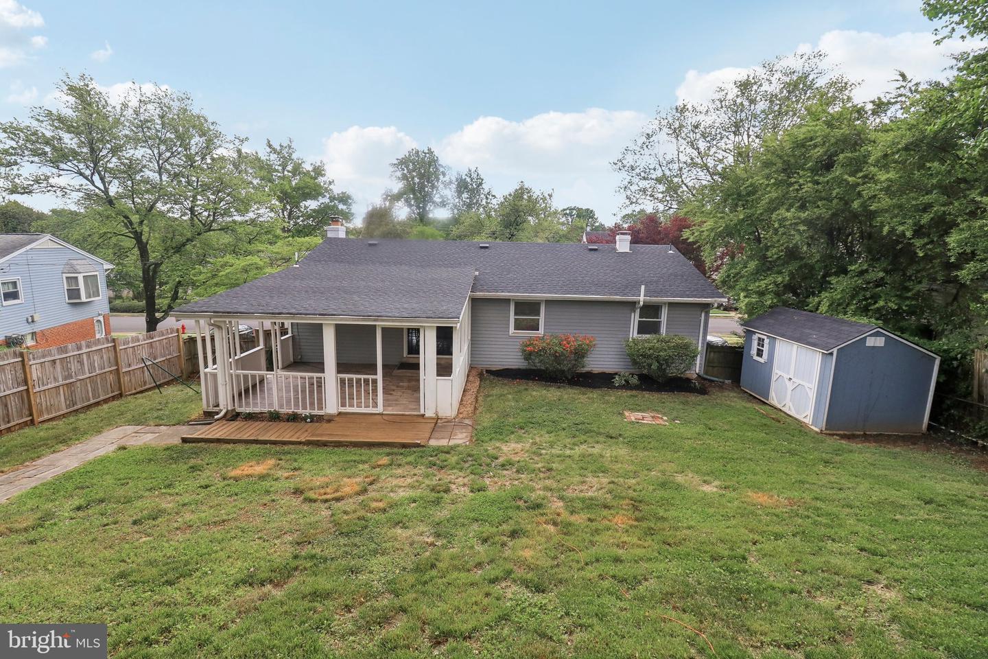 1212 WARE ST SW, VIENNA, Virginia 22180, 4 Bedrooms Bedrooms, ,2 BathroomsBathrooms,Residential,For sale,1212 WARE ST SW,VAFX2239354 MLS # VAFX2239354