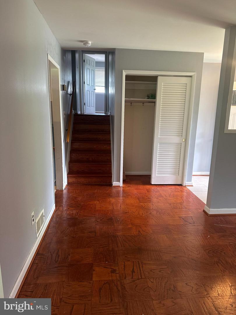 14825 CARLBERN DR, CENTREVILLE, Virginia 20120, 4 Bedrooms Bedrooms, ,2 BathroomsBathrooms,Residential,For sale,14825 CARLBERN DR,VAFX2239386 MLS # VAFX2239386