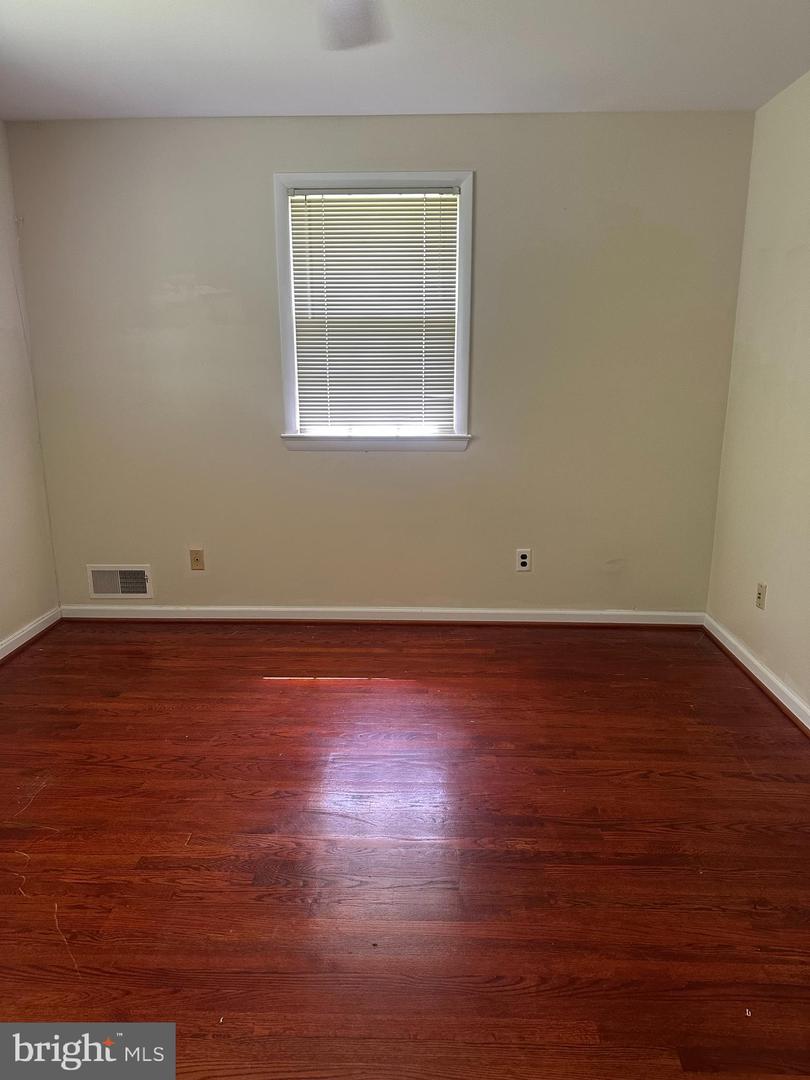 14825 CARLBERN DR, CENTREVILLE, Virginia 20120, 4 Bedrooms Bedrooms, ,2 BathroomsBathrooms,Residential,For sale,14825 CARLBERN DR,VAFX2239386 MLS # VAFX2239386