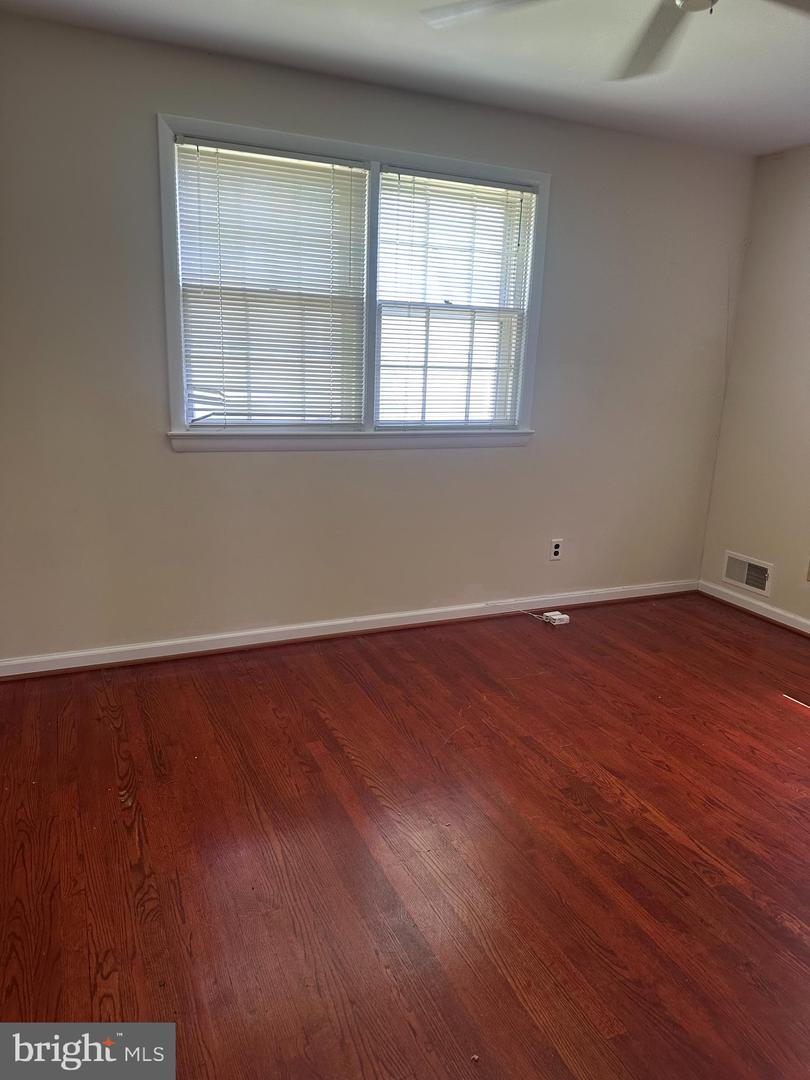 14825 CARLBERN DR, CENTREVILLE, Virginia 20120, 4 Bedrooms Bedrooms, ,2 BathroomsBathrooms,Residential,For sale,14825 CARLBERN DR,VAFX2239386 MLS # VAFX2239386
