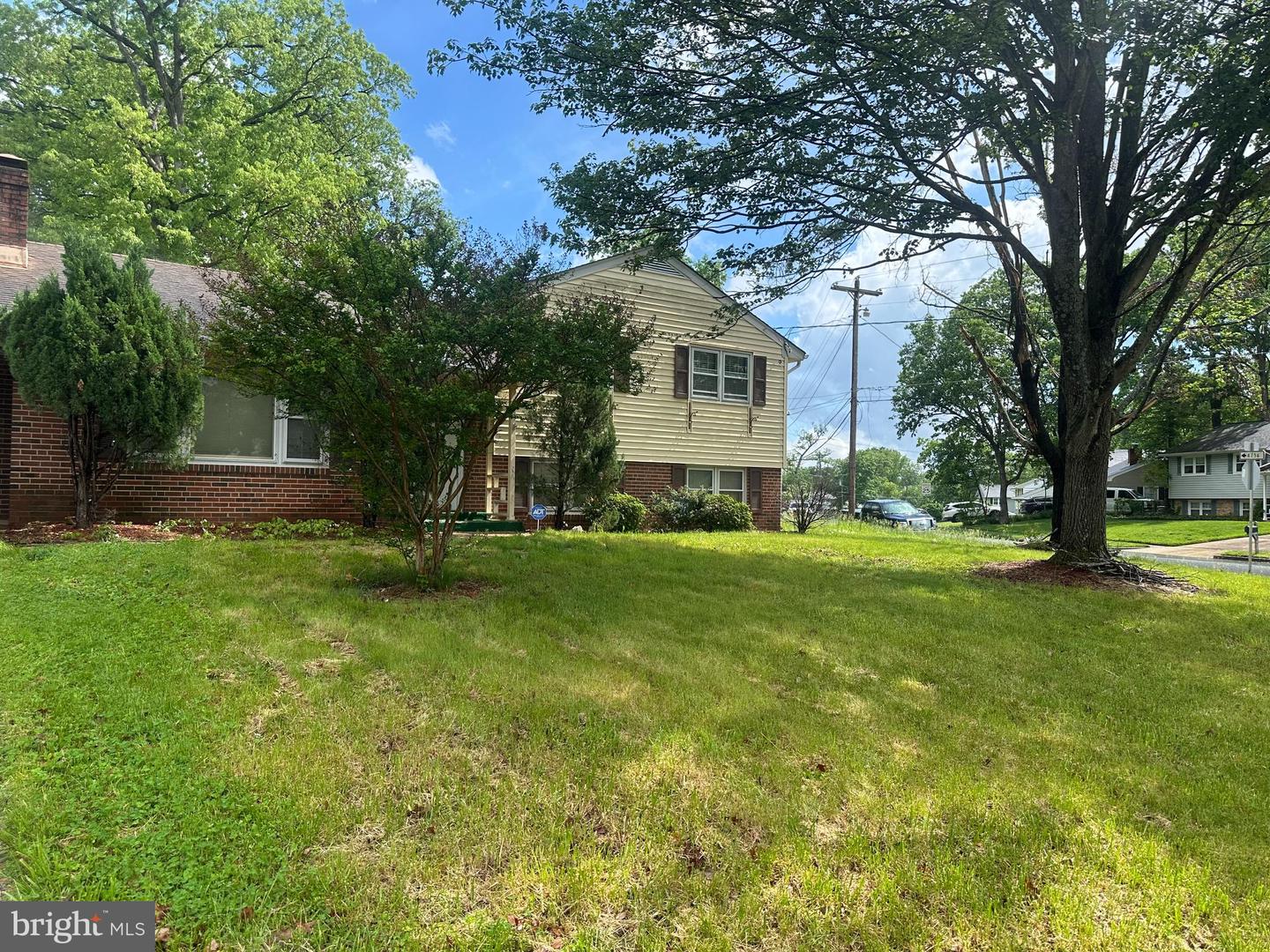 14825 CARLBERN DR, CENTREVILLE, Virginia 20120, 4 Bedrooms Bedrooms, ,2 BathroomsBathrooms,Residential,For sale,14825 CARLBERN DR,VAFX2239386 MLS # VAFX2239386