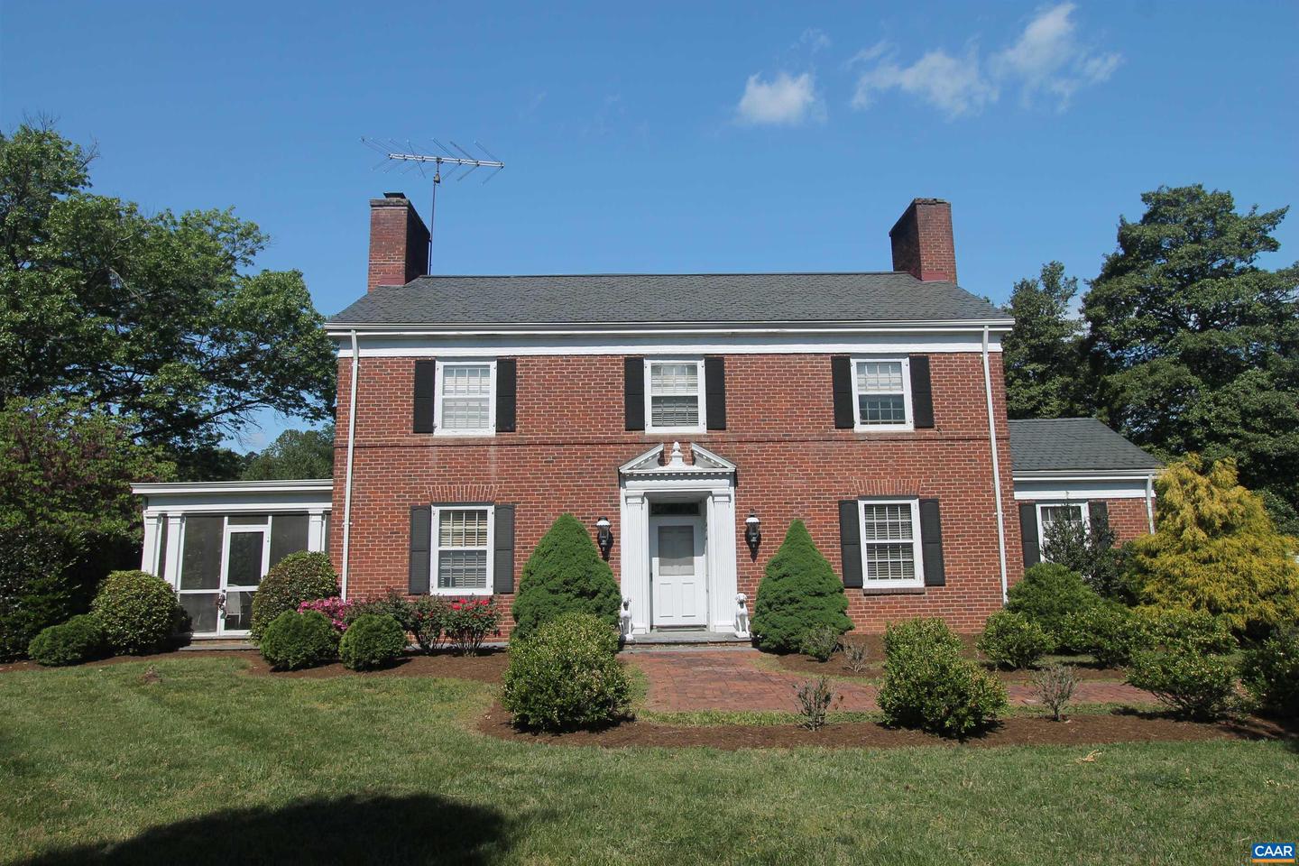 85 GEORGETOWN RD, CHARLOTTESVILLE, Virginia 22901, 3 Bedrooms Bedrooms, ,3 BathroomsBathrooms,Residential,For sale,85 GEORGETOWN RD,664240 MLS # 664240