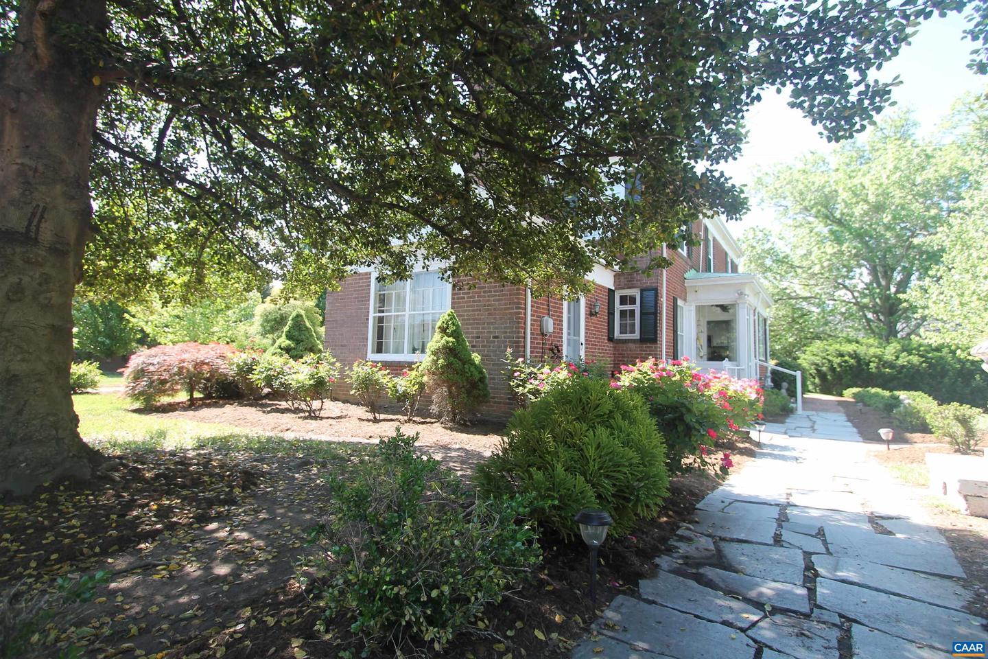 85 GEORGETOWN RD, CHARLOTTESVILLE, Virginia 22901, 3 Bedrooms Bedrooms, ,3 BathroomsBathrooms,Residential,For sale,85 GEORGETOWN RD,664240 MLS # 664240