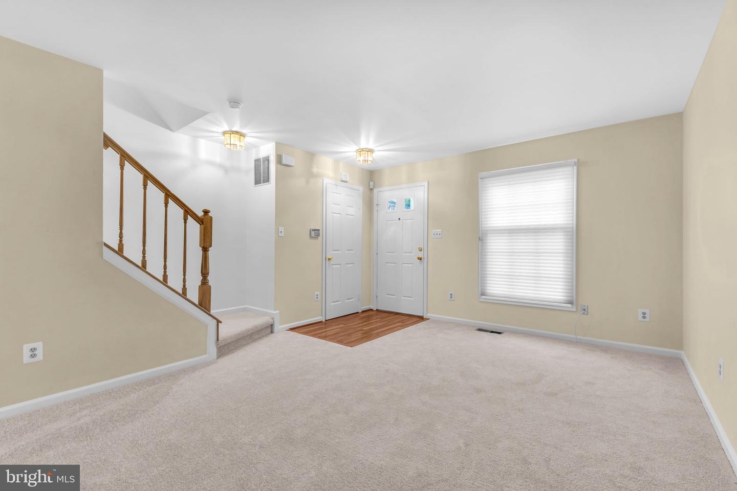 5002 9TH ST S, ARLINGTON, Virginia 22204, 2 Bedrooms Bedrooms, ,2 BathroomsBathrooms,Residential,For sale,5002 9TH ST S,VAAR2057190 MLS # VAAR2057190