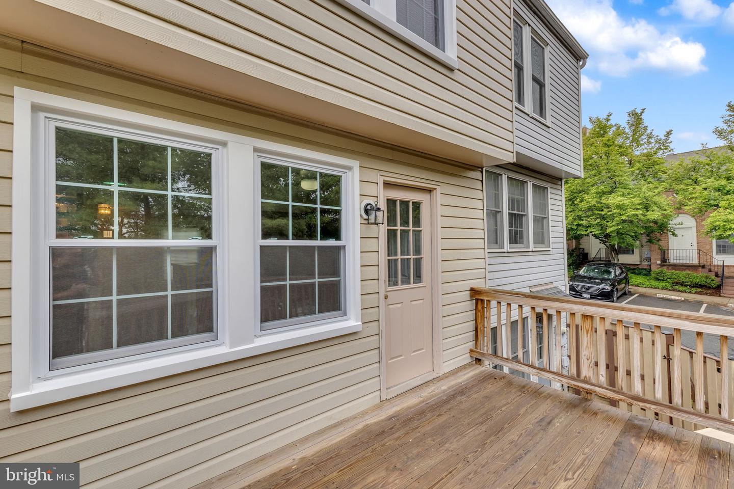 5002 9TH ST S, ARLINGTON, Virginia 22204, 2 Bedrooms Bedrooms, ,2 BathroomsBathrooms,Residential,For sale,5002 9TH ST S,VAAR2057190 MLS # VAAR2057190
