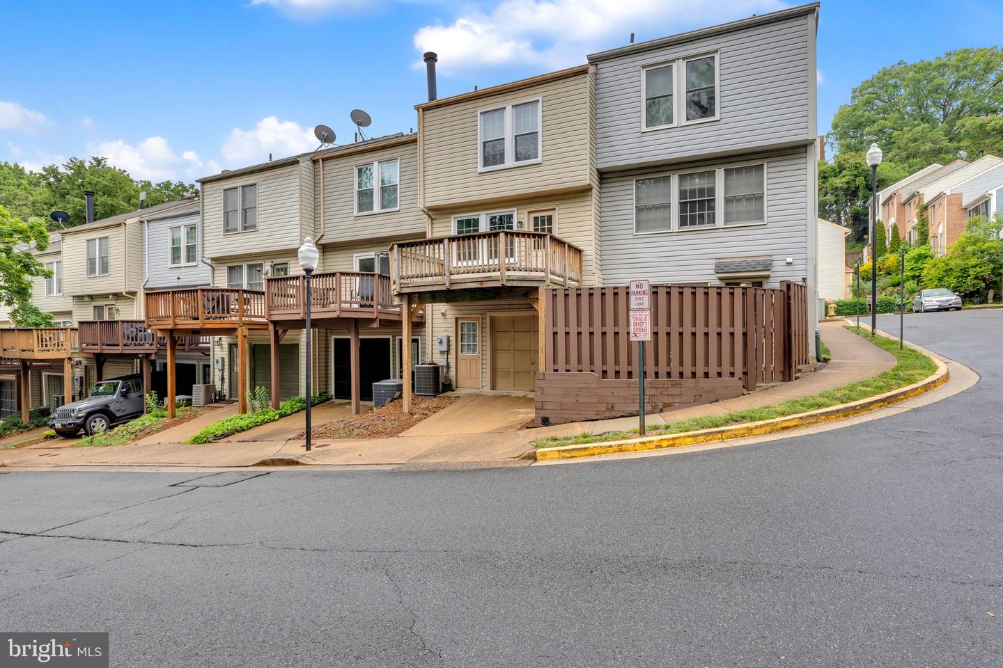 5002 9TH ST S, ARLINGTON, Virginia 22204, 2 Bedrooms Bedrooms, ,2 BathroomsBathrooms,Residential,For sale,5002 9TH ST S,VAAR2057190 MLS # VAAR2057190