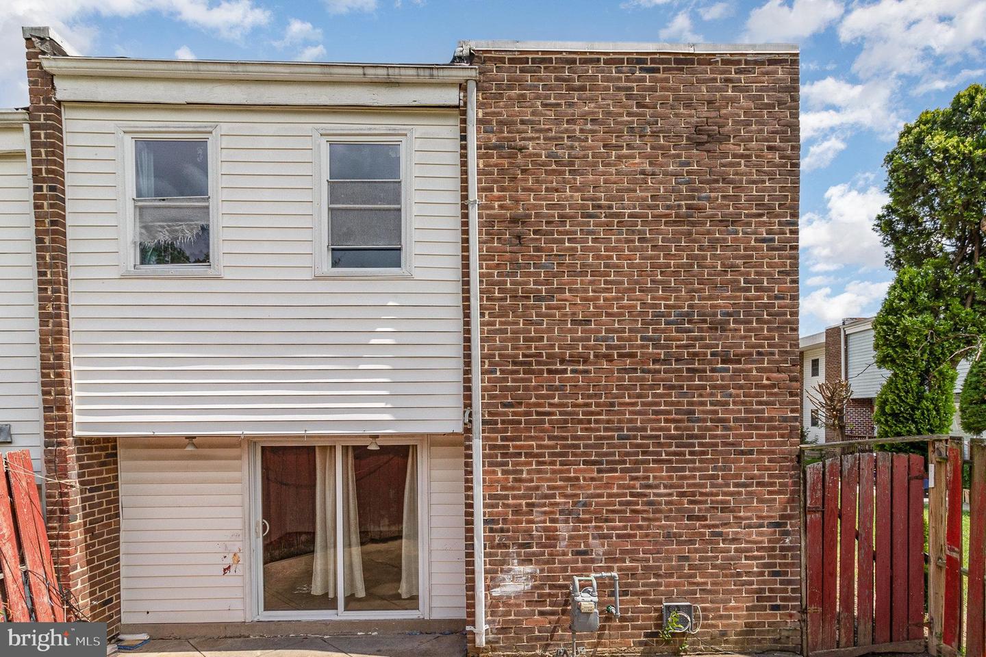 1231 MAGNOLIA LN, HERNDON, Virginia 20170, 4 Bedrooms Bedrooms, ,2 BathroomsBathrooms,Residential,For sale,1231 MAGNOLIA LN,VAFX2239286 MLS # VAFX2239286