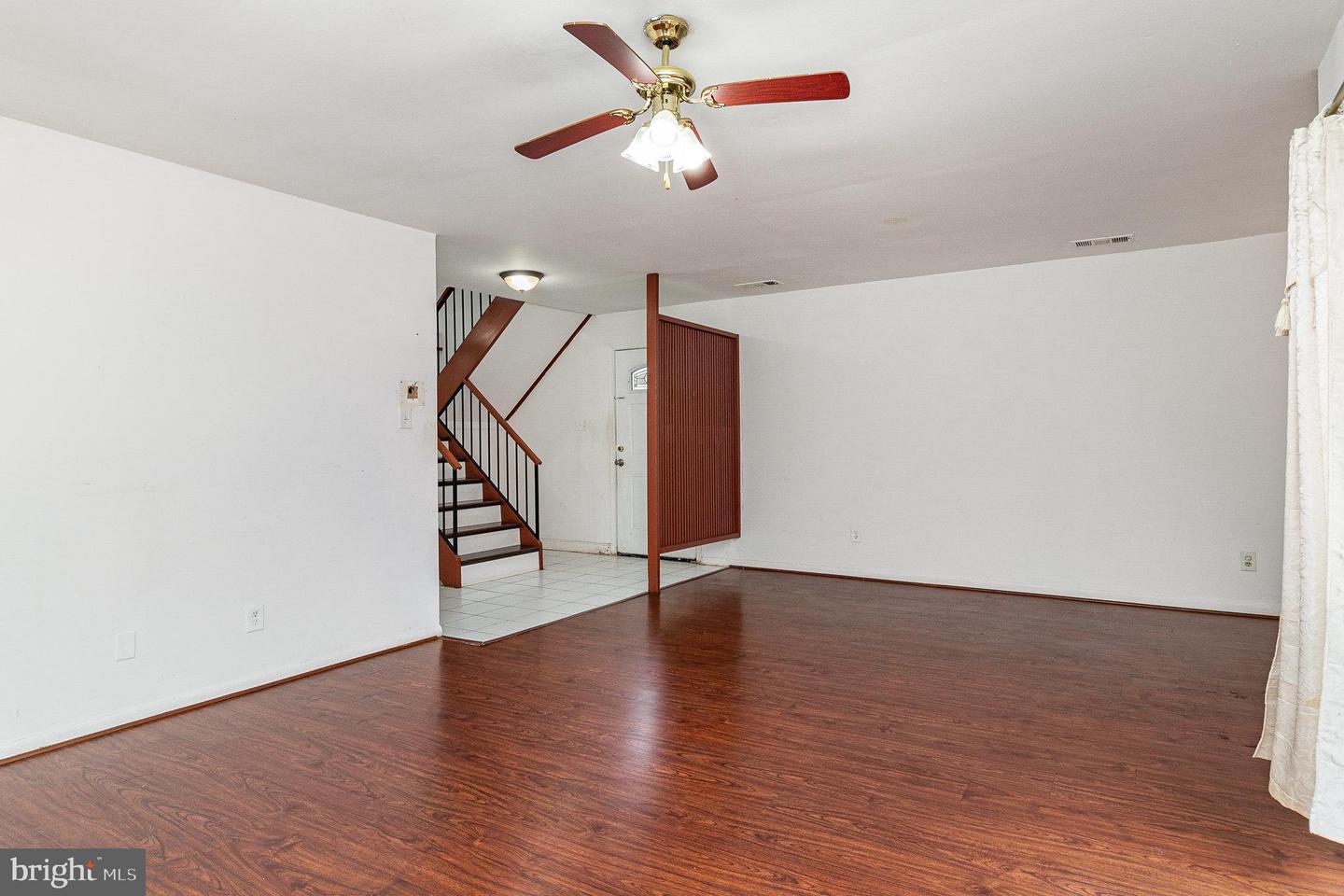 1231 MAGNOLIA LN, HERNDON, Virginia 20170, 4 Bedrooms Bedrooms, ,2 BathroomsBathrooms,Residential,For sale,1231 MAGNOLIA LN,VAFX2239286 MLS # VAFX2239286