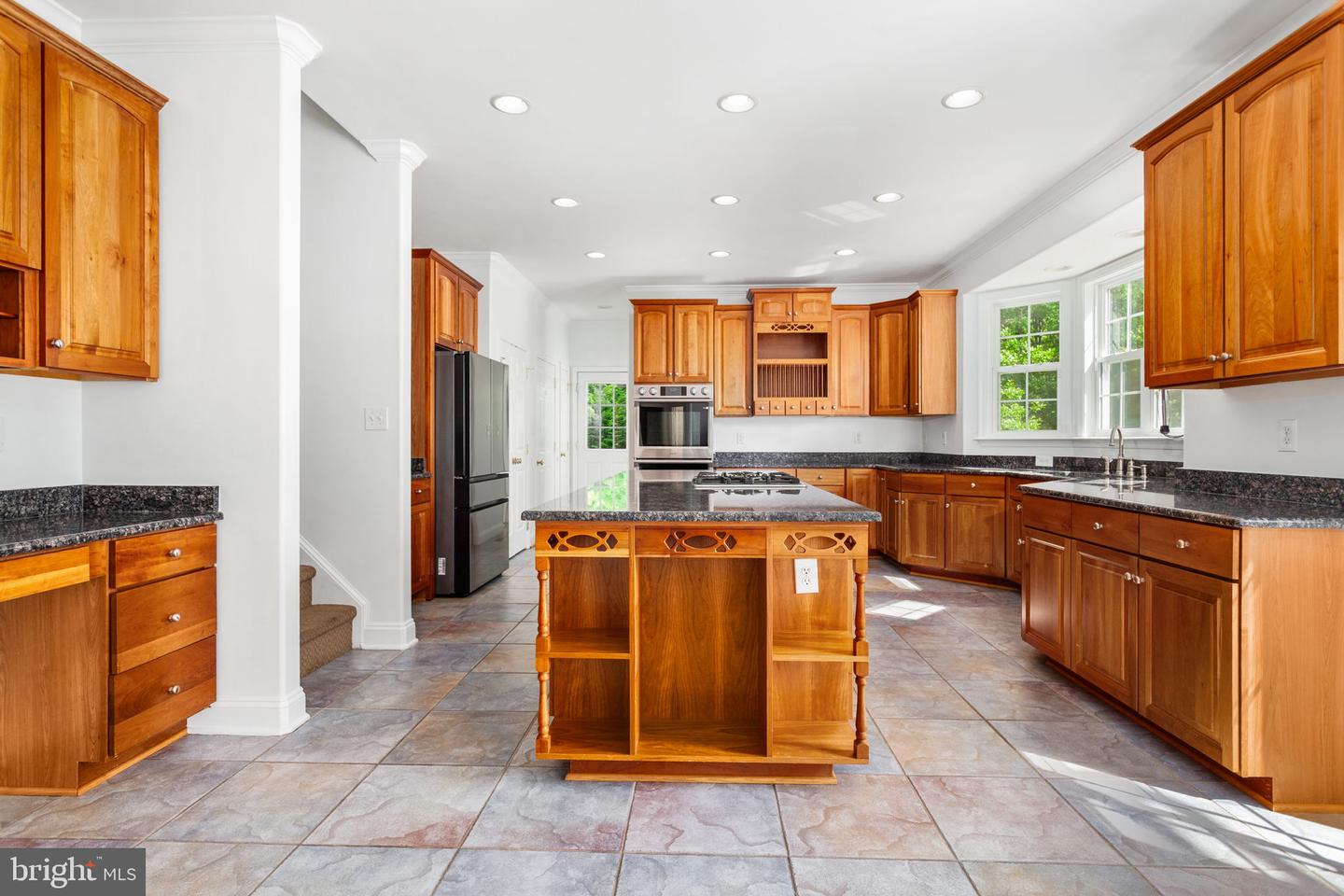 70 SENTINEL RIDGE LN, STAFFORD, Virginia 22554, 5 Bedrooms Bedrooms, ,4 BathroomsBathrooms,Residential,For sale,70 SENTINEL RIDGE LN,VAST2038608 MLS # VAST2038608