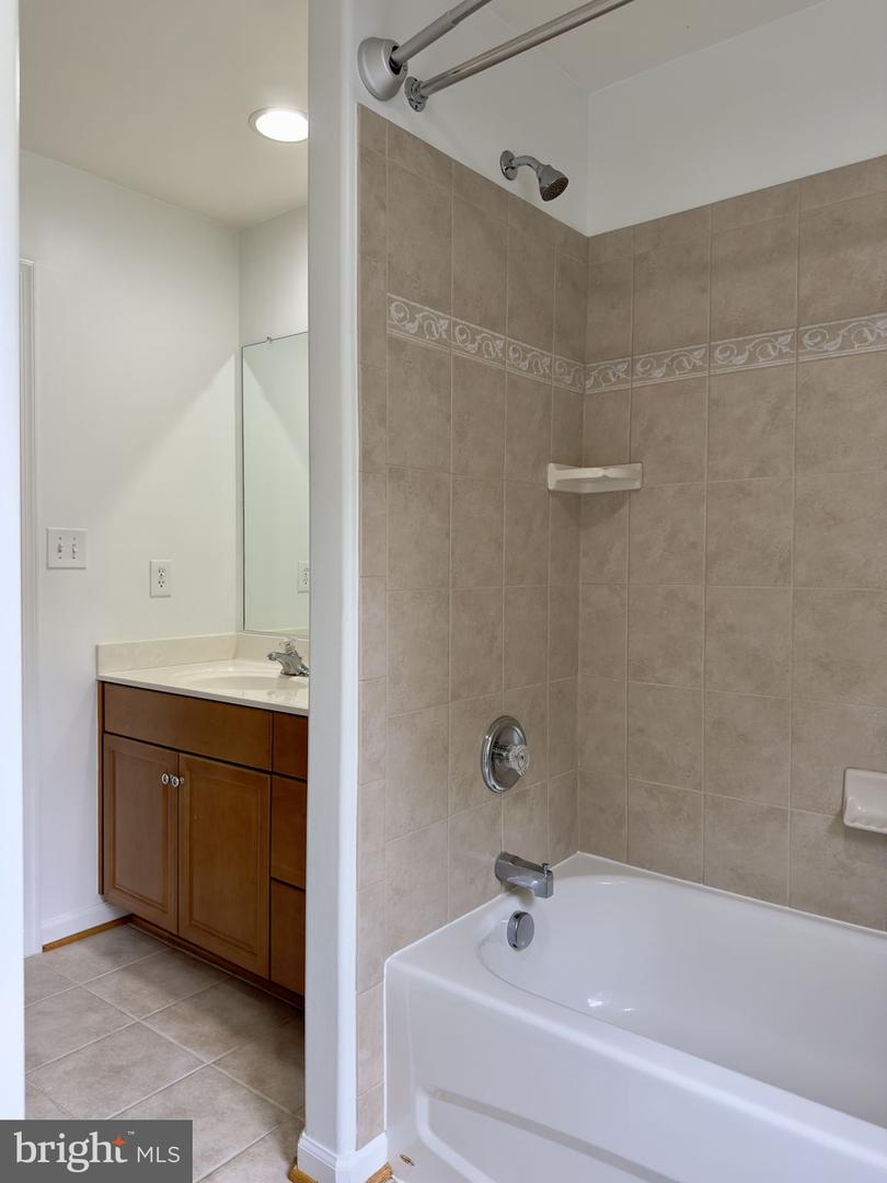 70 SENTINEL RIDGE LN, STAFFORD, Virginia 22554, 5 Bedrooms Bedrooms, ,4 BathroomsBathrooms,Residential,For sale,70 SENTINEL RIDGE LN,VAST2038608 MLS # VAST2038608