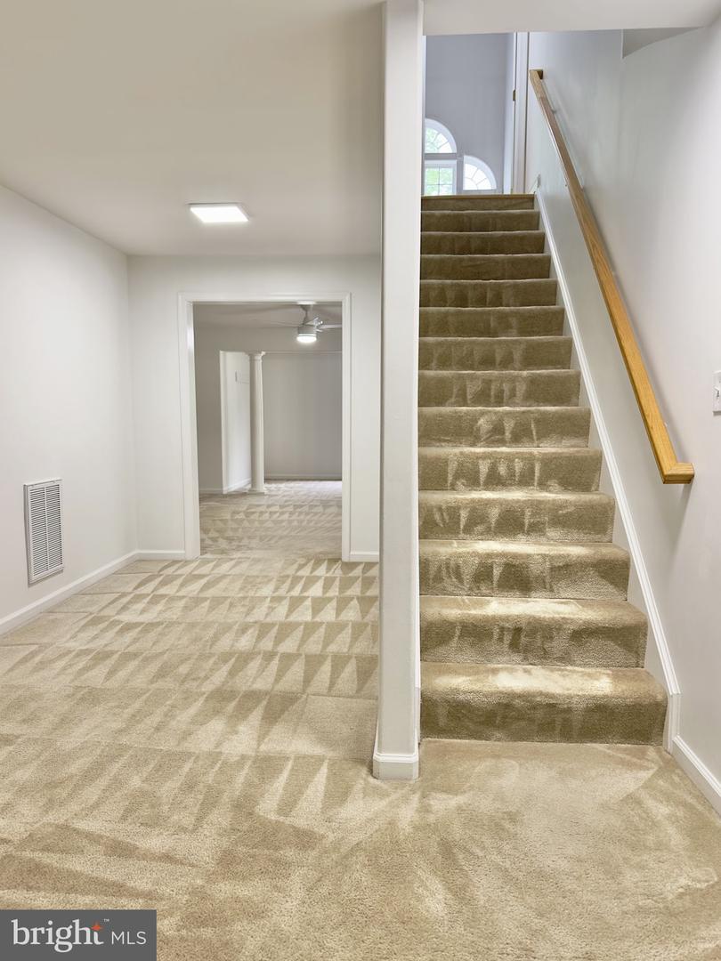 70 SENTINEL RIDGE LN, STAFFORD, Virginia 22554, 5 Bedrooms Bedrooms, ,4 BathroomsBathrooms,Residential,For sale,70 SENTINEL RIDGE LN,VAST2038608 MLS # VAST2038608