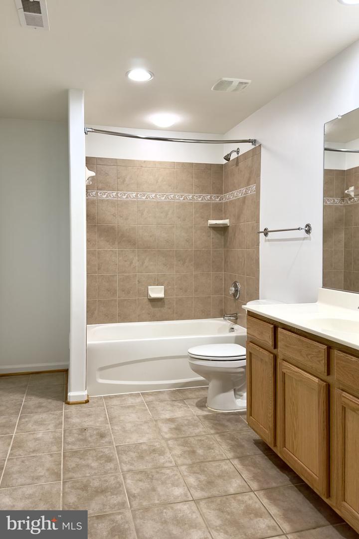 70 SENTINEL RIDGE LN, STAFFORD, Virginia 22554, 5 Bedrooms Bedrooms, ,4 BathroomsBathrooms,Residential,For sale,70 SENTINEL RIDGE LN,VAST2038608 MLS # VAST2038608