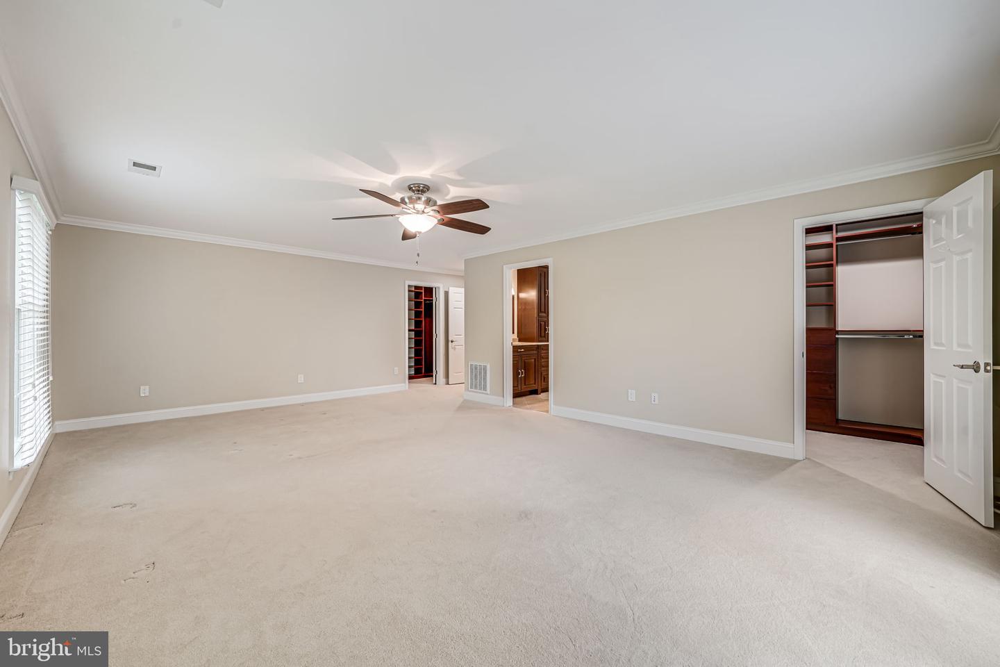 39937 CHARLES TOWN PIKE, HAMILTON, Virginia 20158, 4 Bedrooms Bedrooms, ,3 BathroomsBathrooms,Residential,For sale,39937 CHARLES TOWN PIKE,VALO2095852 MLS # VALO2095852
