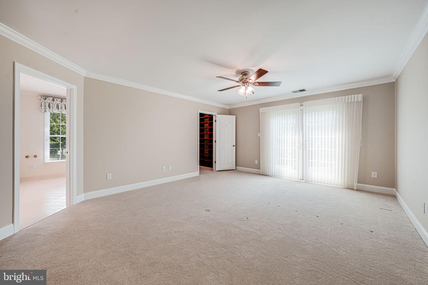 39937 CHARLES TOWN PIKE, HAMILTON, Virginia 20158, 4 Bedrooms Bedrooms, ,3 BathroomsBathrooms,Residential,For sale,39937 CHARLES TOWN PIKE,VALO2095852 MLS # VALO2095852
