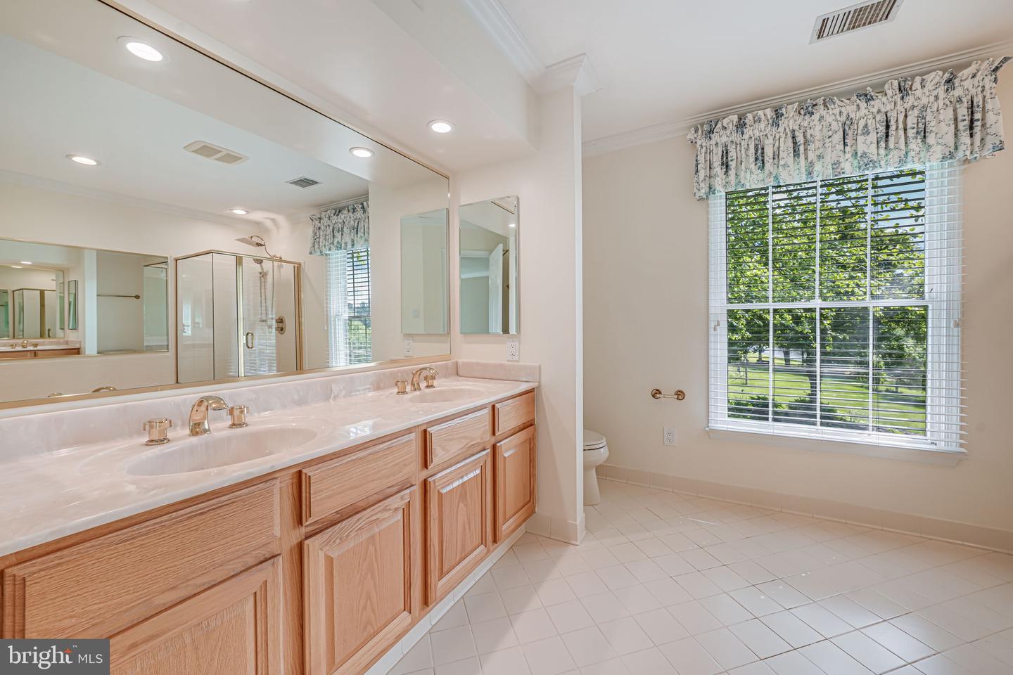 39937 CHARLES TOWN PIKE, HAMILTON, Virginia 20158, 4 Bedrooms Bedrooms, ,3 BathroomsBathrooms,Residential,For sale,39937 CHARLES TOWN PIKE,VALO2095852 MLS # VALO2095852