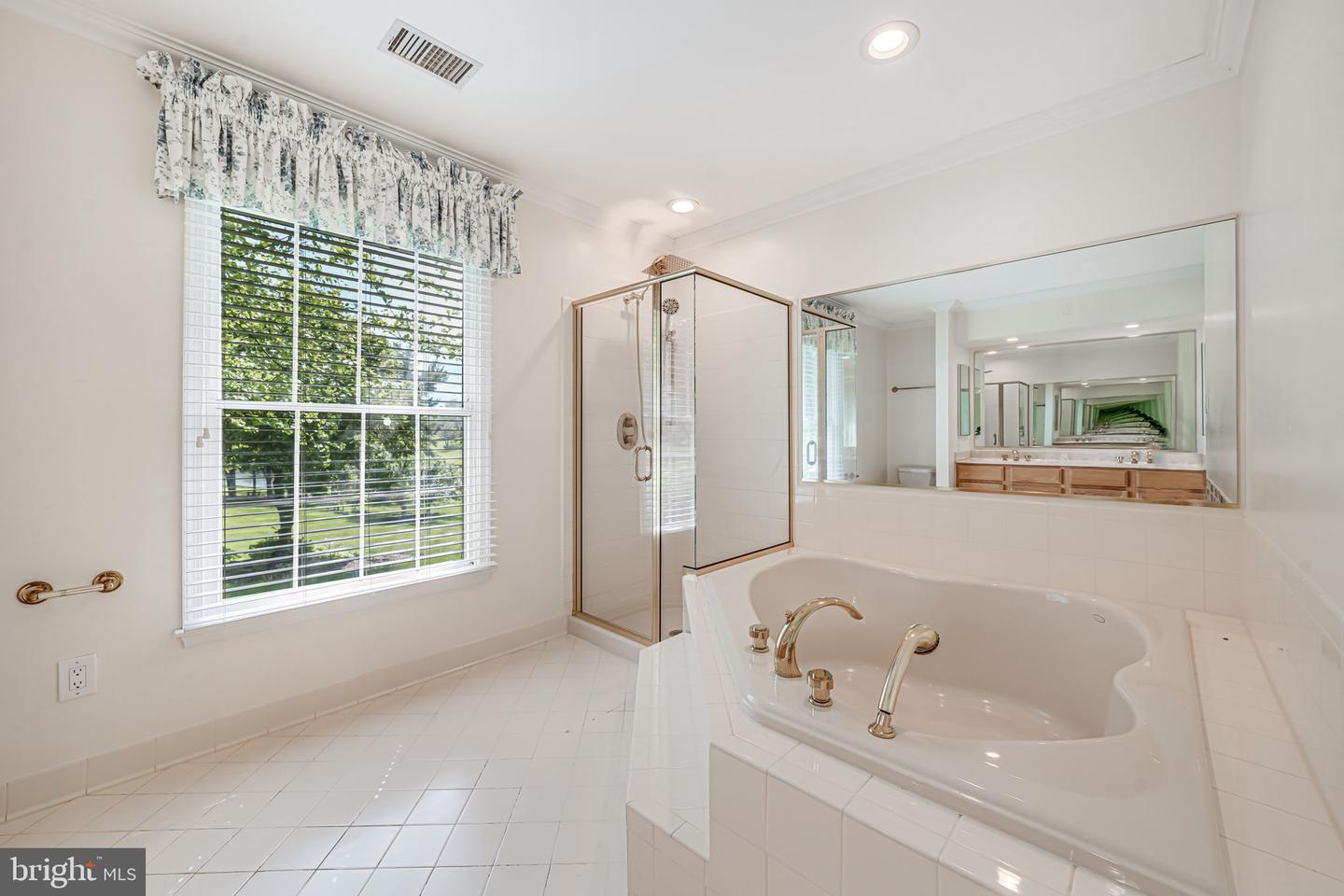 39937 CHARLES TOWN PIKE, HAMILTON, Virginia 20158, 4 Bedrooms Bedrooms, ,3 BathroomsBathrooms,Residential,For sale,39937 CHARLES TOWN PIKE,VALO2095852 MLS # VALO2095852