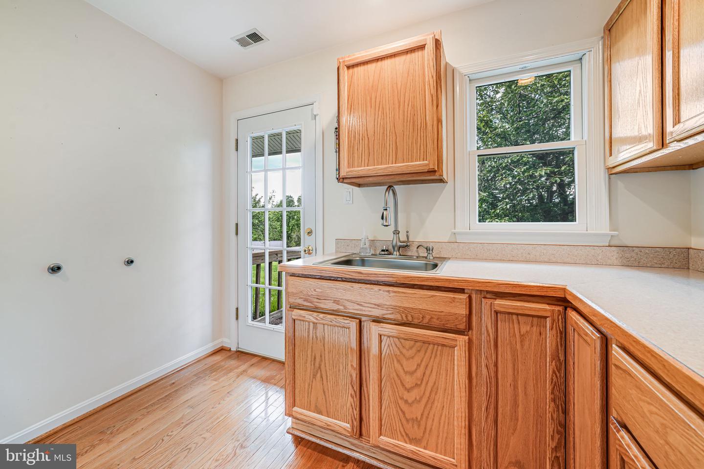 39937 CHARLES TOWN PIKE, HAMILTON, Virginia 20158, 4 Bedrooms Bedrooms, ,3 BathroomsBathrooms,Residential,For sale,39937 CHARLES TOWN PIKE,VALO2095852 MLS # VALO2095852