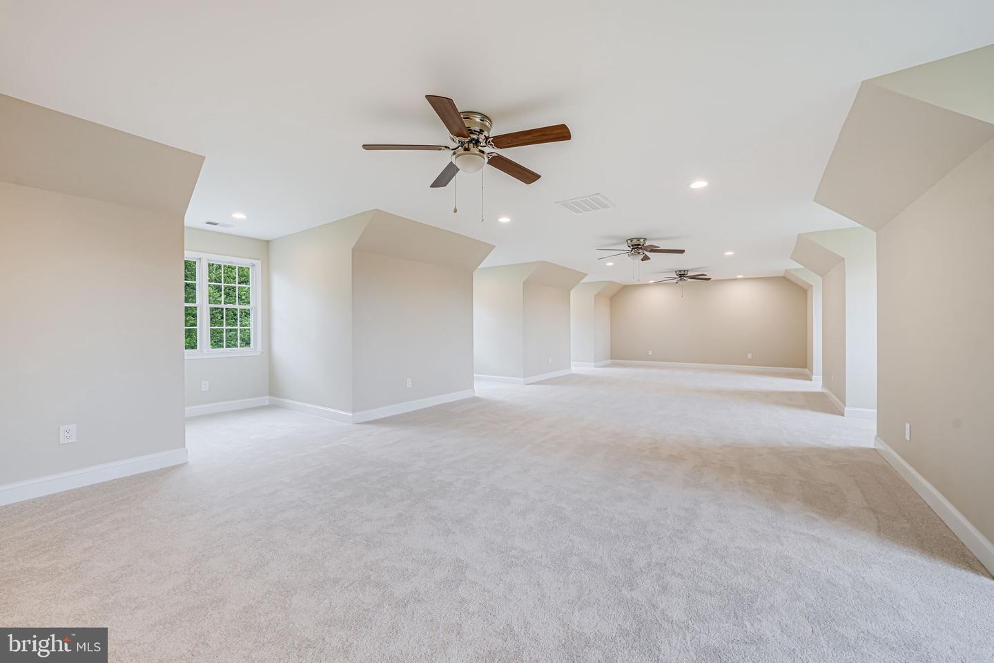 39937 CHARLES TOWN PIKE, HAMILTON, Virginia 20158, 4 Bedrooms Bedrooms, ,3 BathroomsBathrooms,Residential,For sale,39937 CHARLES TOWN PIKE,VALO2095852 MLS # VALO2095852