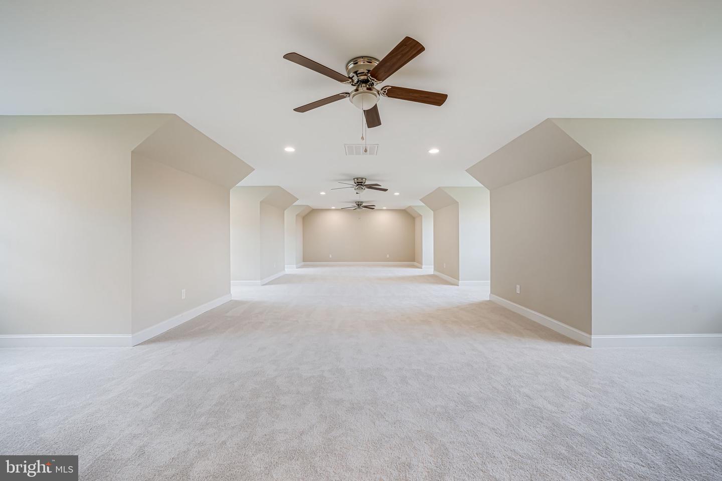 39937 CHARLES TOWN PIKE, HAMILTON, Virginia 20158, 4 Bedrooms Bedrooms, ,3 BathroomsBathrooms,Residential,For sale,39937 CHARLES TOWN PIKE,VALO2095852 MLS # VALO2095852