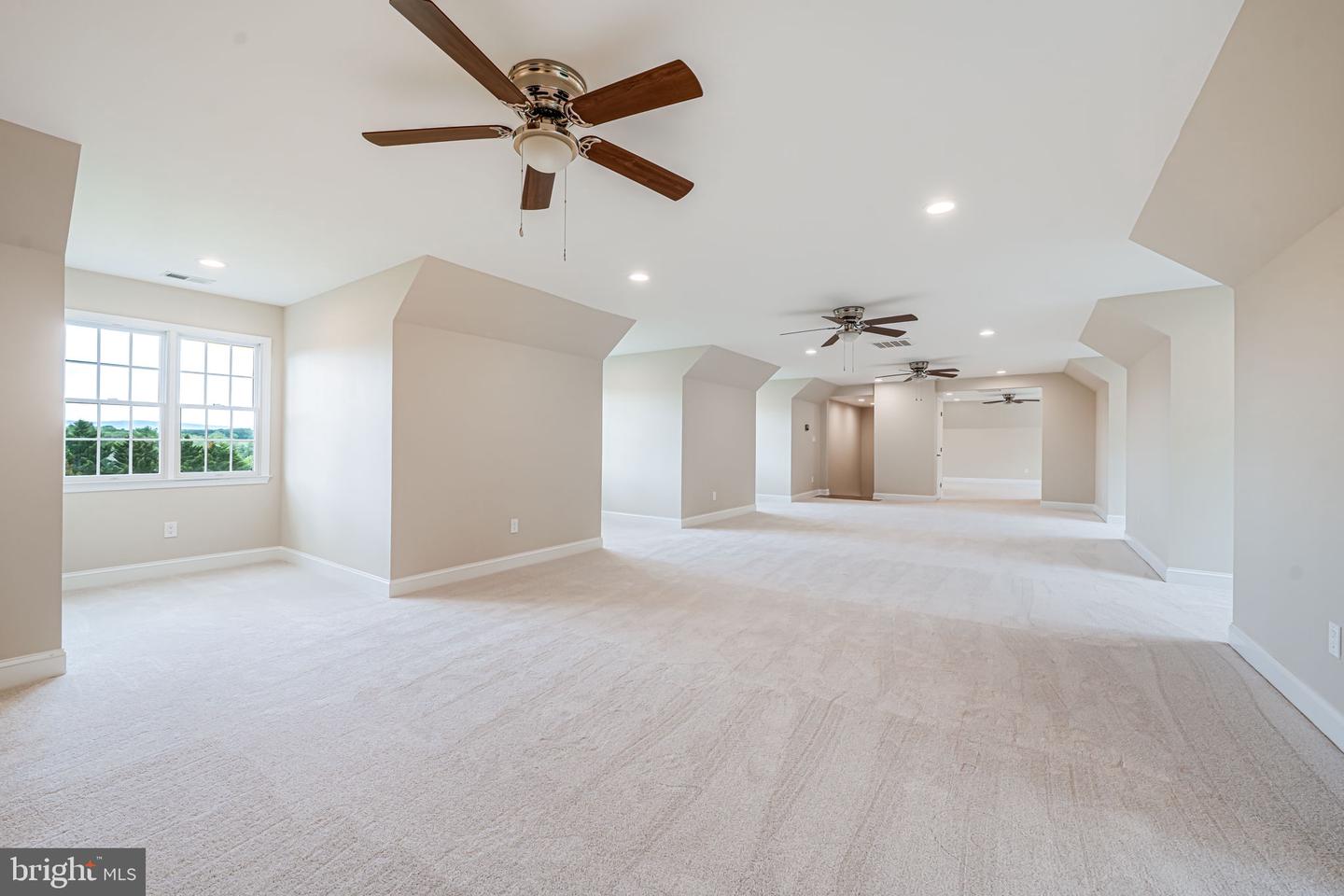 39937 CHARLES TOWN PIKE, HAMILTON, Virginia 20158, 4 Bedrooms Bedrooms, ,3 BathroomsBathrooms,Residential,For sale,39937 CHARLES TOWN PIKE,VALO2095852 MLS # VALO2095852