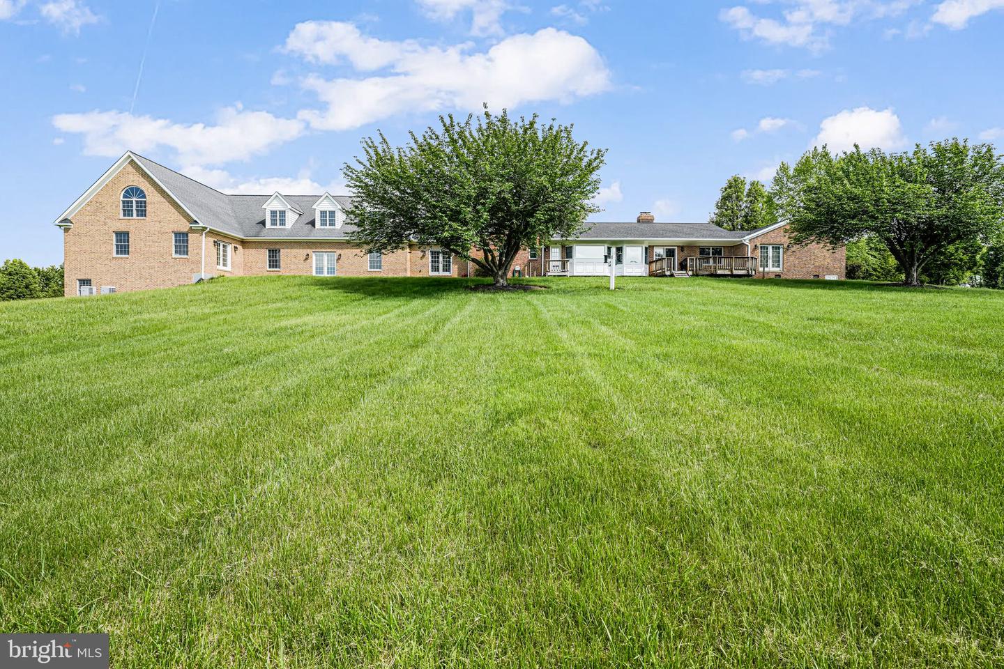 39937 CHARLES TOWN PIKE, HAMILTON, Virginia 20158, 4 Bedrooms Bedrooms, ,3 BathroomsBathrooms,Residential,For sale,39937 CHARLES TOWN PIKE,VALO2095852 MLS # VALO2095852