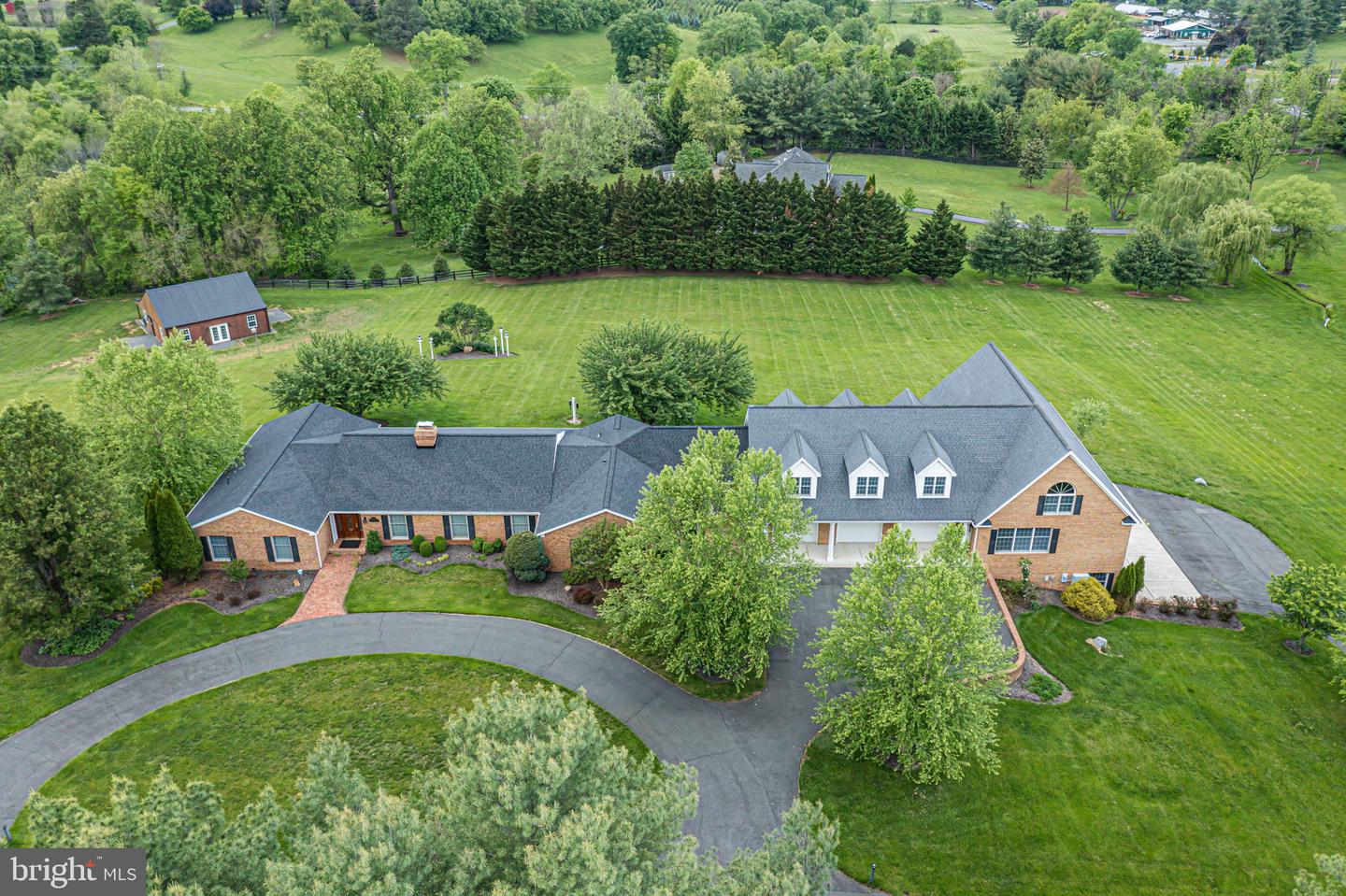 39937 CHARLES TOWN PIKE, HAMILTON, Virginia 20158, 4 Bedrooms Bedrooms, ,3 BathroomsBathrooms,Residential,For sale,39937 CHARLES TOWN PIKE,VALO2095852 MLS # VALO2095852