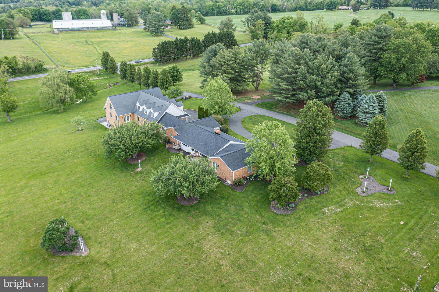 39937 CHARLES TOWN PIKE, HAMILTON, Virginia 20158, 4 Bedrooms Bedrooms, ,3 BathroomsBathrooms,Residential,For sale,39937 CHARLES TOWN PIKE,VALO2095852 MLS # VALO2095852