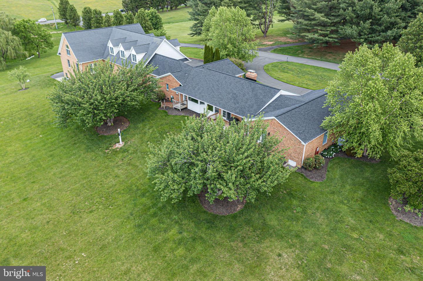 39937 CHARLES TOWN PIKE, HAMILTON, Virginia 20158, 4 Bedrooms Bedrooms, ,3 BathroomsBathrooms,Residential,For sale,39937 CHARLES TOWN PIKE,VALO2095852 MLS # VALO2095852