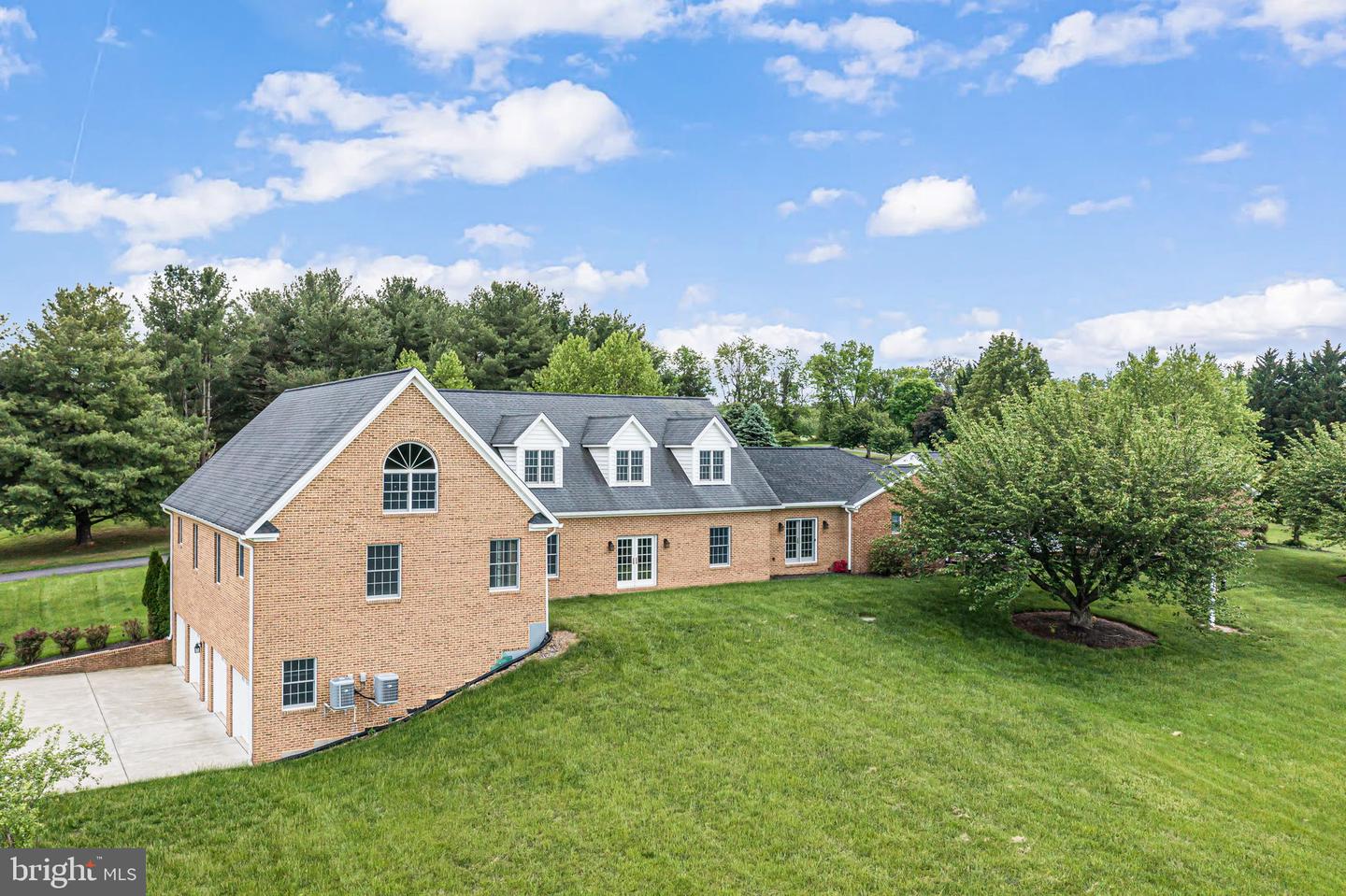 39937 CHARLES TOWN PIKE, HAMILTON, Virginia 20158, 4 Bedrooms Bedrooms, ,3 BathroomsBathrooms,Residential,For sale,39937 CHARLES TOWN PIKE,VALO2095852 MLS # VALO2095852