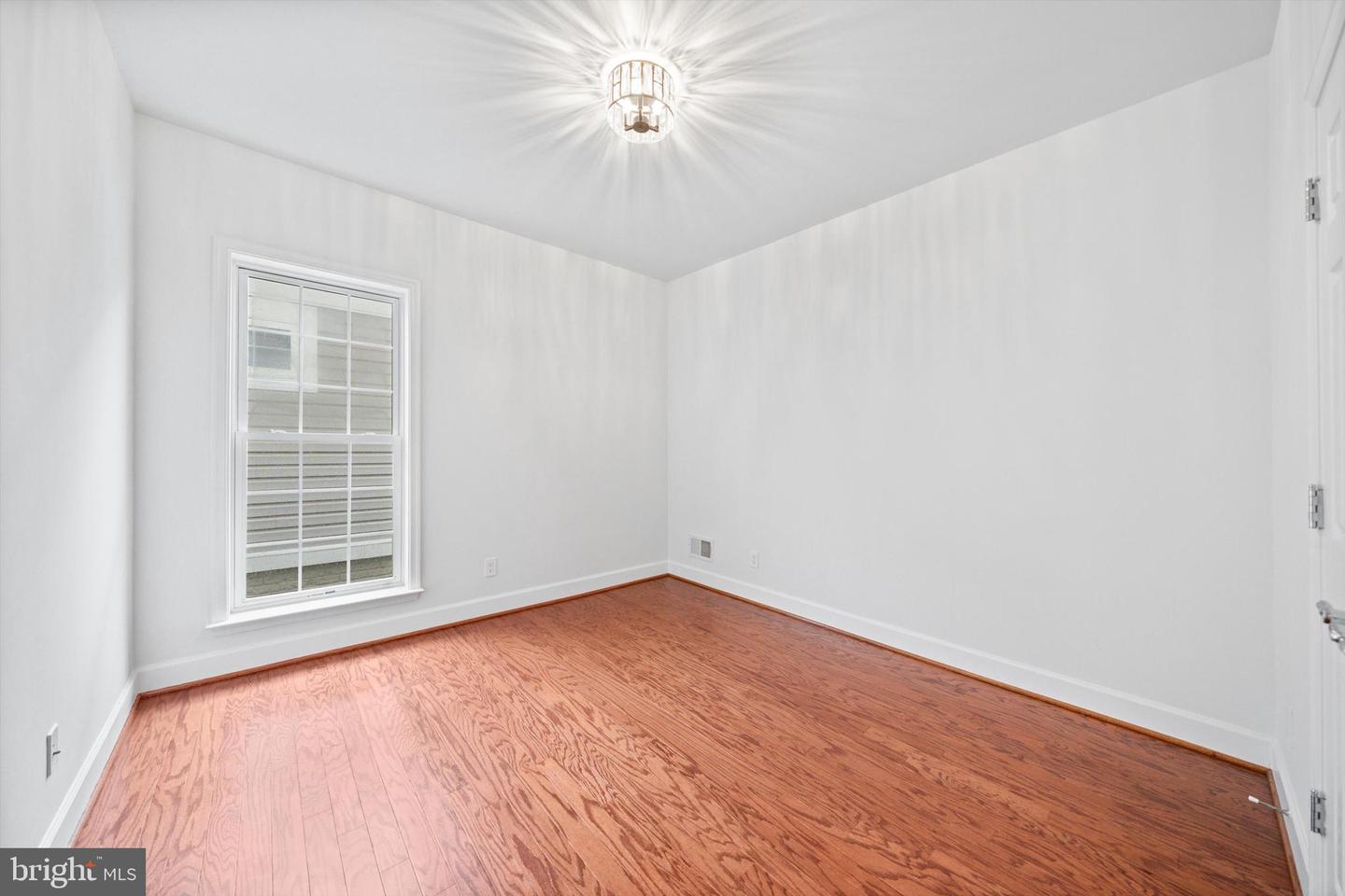 8897 WHITE ORCHID PL, LORTON, Virginia 22079, 4 Bedrooms Bedrooms, ,3 BathroomsBathrooms,Residential,For sale,8897 WHITE ORCHID PL,VAFX2239252 MLS # VAFX2239252