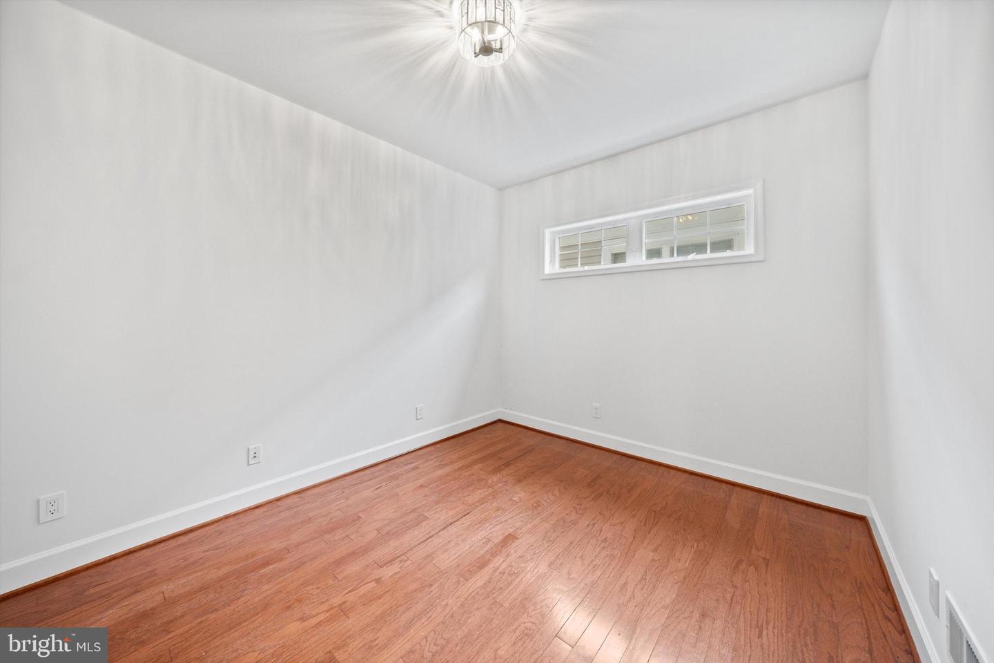 8897 WHITE ORCHID PL, LORTON, Virginia 22079, 4 Bedrooms Bedrooms, ,3 BathroomsBathrooms,Residential,For sale,8897 WHITE ORCHID PL,VAFX2239252 MLS # VAFX2239252
