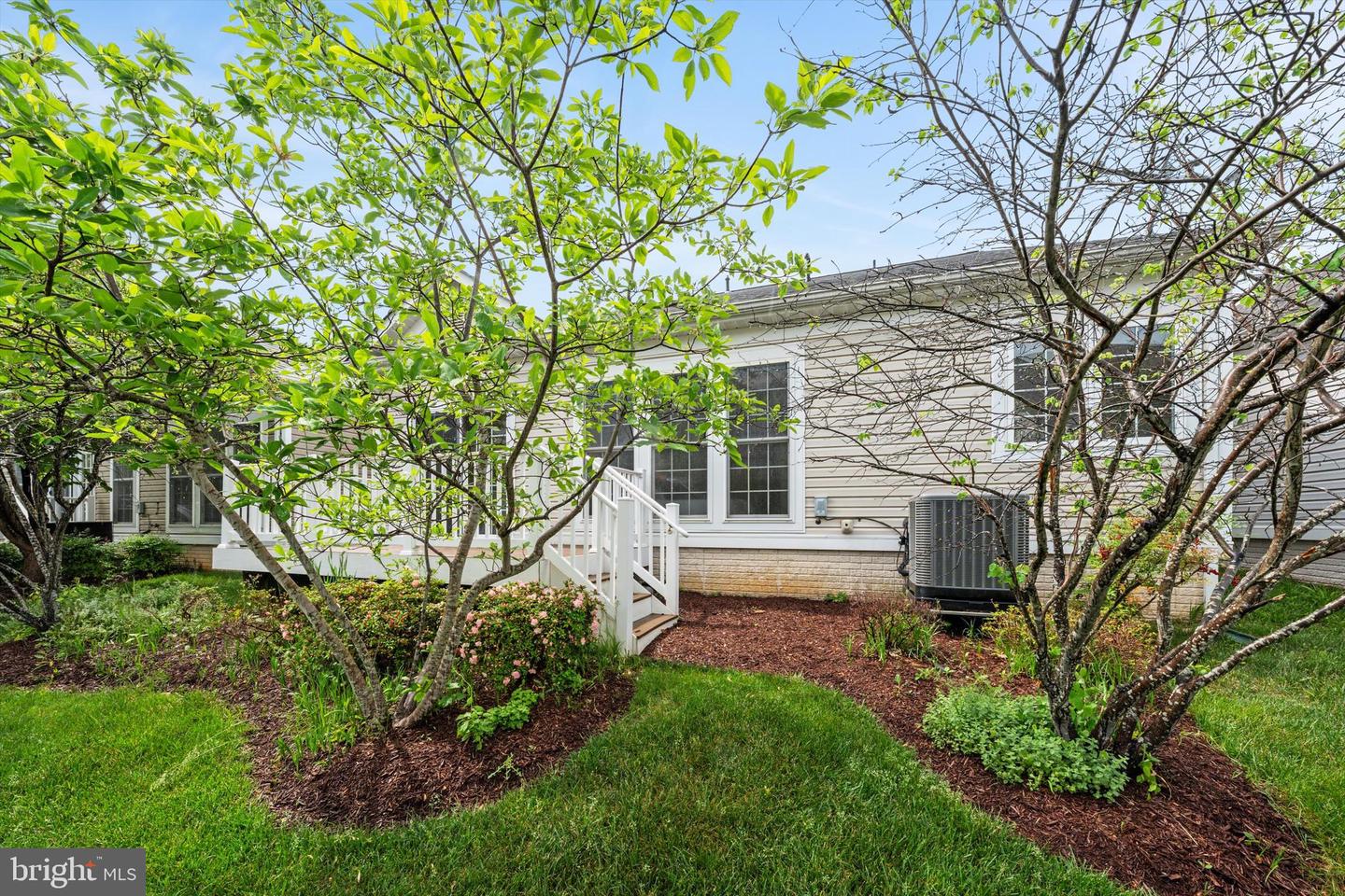 8897 WHITE ORCHID PL, LORTON, Virginia 22079, 4 Bedrooms Bedrooms, ,3 BathroomsBathrooms,Residential,For sale,8897 WHITE ORCHID PL,VAFX2239252 MLS # VAFX2239252