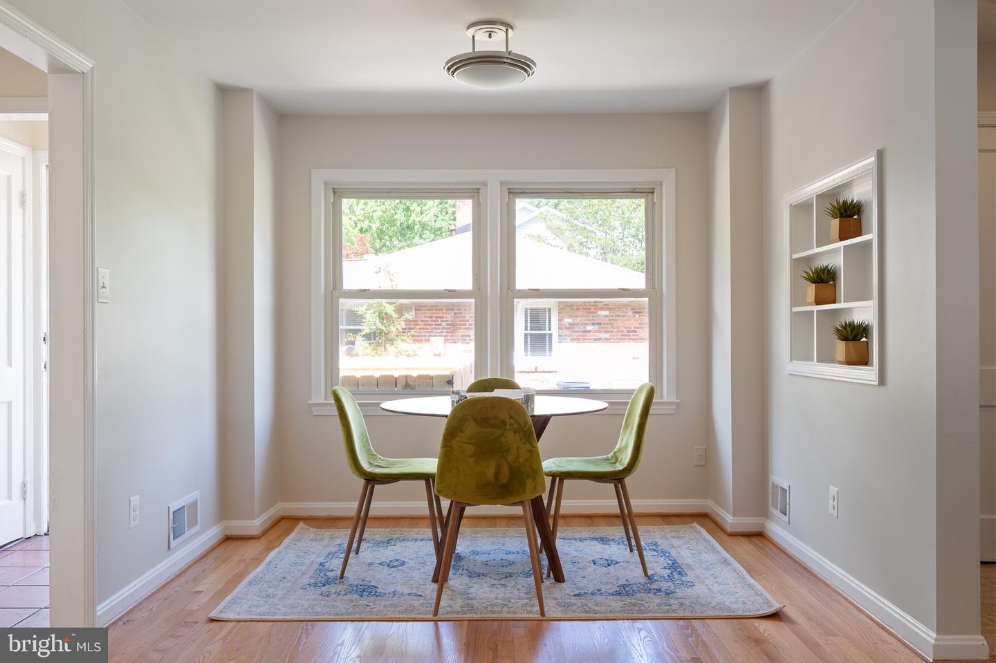 1904 JAMESTOWN RD, ALEXANDRIA, Virginia 22308, 4 Bedrooms Bedrooms, ,3 BathroomsBathrooms,Residential,For sale,1904 JAMESTOWN RD,VAFX2239404 MLS # VAFX2239404