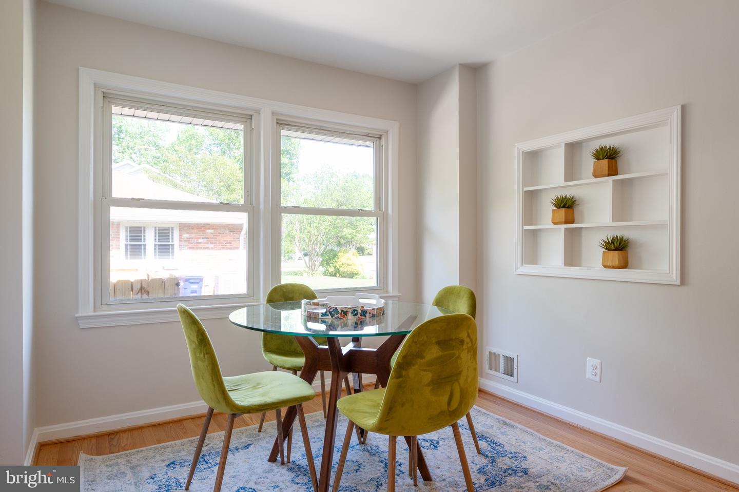 1904 JAMESTOWN RD, ALEXANDRIA, Virginia 22308, 4 Bedrooms Bedrooms, ,3 BathroomsBathrooms,Residential,For sale,1904 JAMESTOWN RD,VAFX2239404 MLS # VAFX2239404