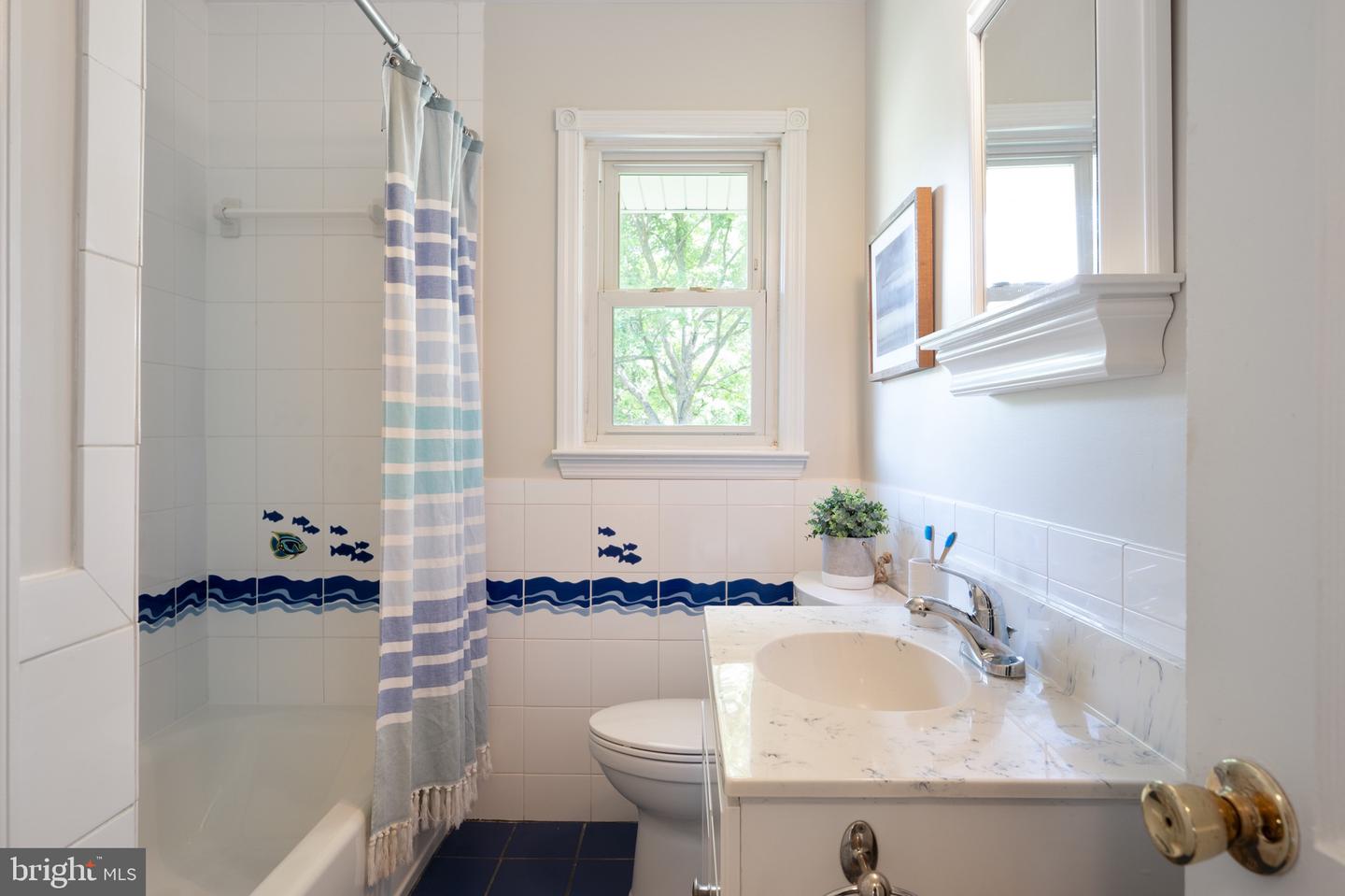1904 JAMESTOWN RD, ALEXANDRIA, Virginia 22308, 4 Bedrooms Bedrooms, ,3 BathroomsBathrooms,Residential,For sale,1904 JAMESTOWN RD,VAFX2239404 MLS # VAFX2239404