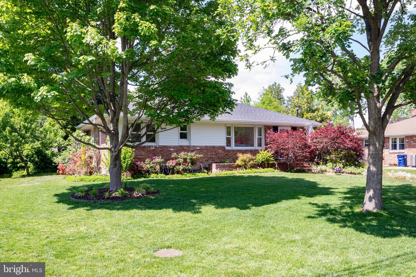 1904 JAMESTOWN RD, ALEXANDRIA, Virginia 22308, 4 Bedrooms Bedrooms, ,3 BathroomsBathrooms,Residential,For sale,1904 JAMESTOWN RD,VAFX2239404 MLS # VAFX2239404