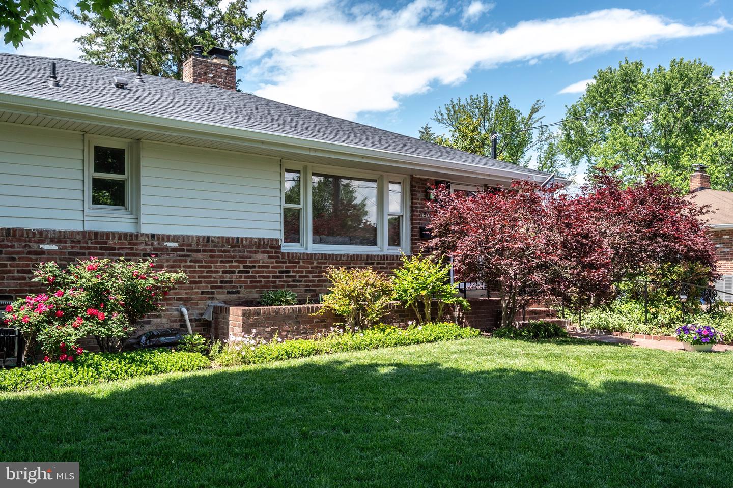 1904 JAMESTOWN RD, ALEXANDRIA, Virginia 22308, 4 Bedrooms Bedrooms, ,3 BathroomsBathrooms,Residential,For sale,1904 JAMESTOWN RD,VAFX2239404 MLS # VAFX2239404
