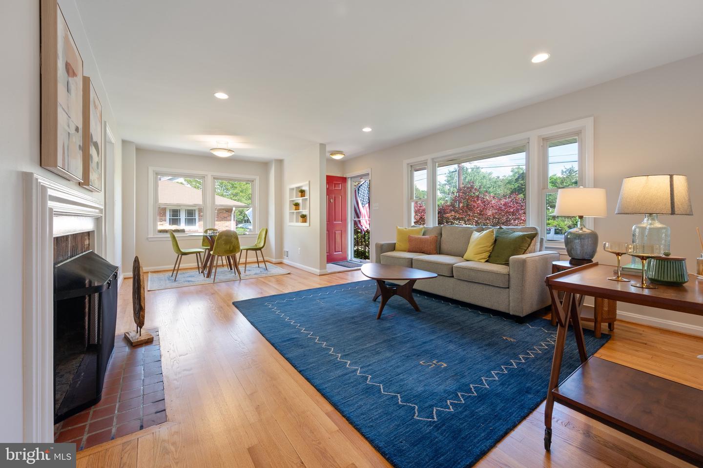1904 JAMESTOWN RD, ALEXANDRIA, Virginia 22308, 4 Bedrooms Bedrooms, ,3 BathroomsBathrooms,Residential,For sale,1904 JAMESTOWN RD,VAFX2239404 MLS # VAFX2239404