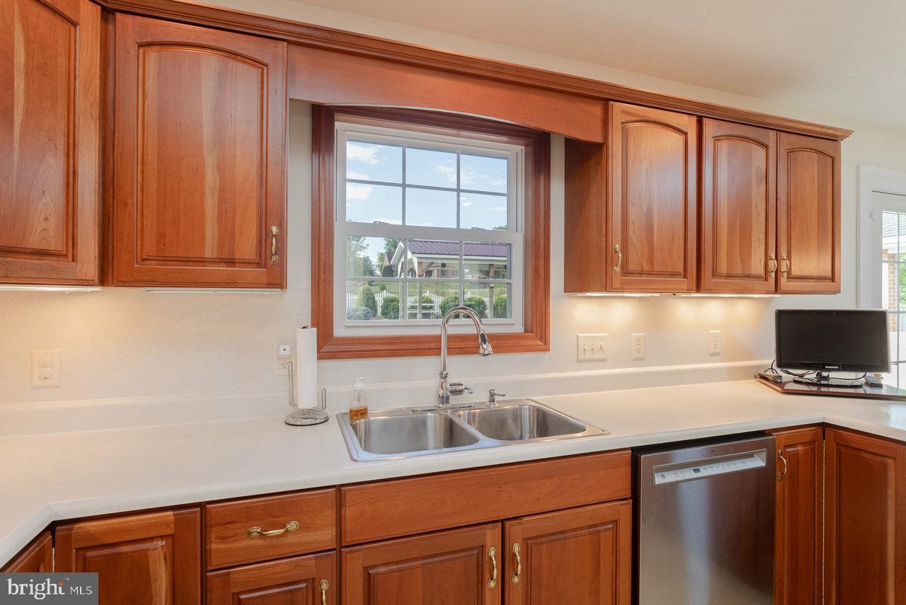2799 GREENWAY CT, ROCKINGHAM, Virginia 22802, 4 Bedrooms Bedrooms, ,3 BathroomsBathrooms,Residential,For sale,2799 GREENWAY CT,VARO2002272 MLS # VARO2002272